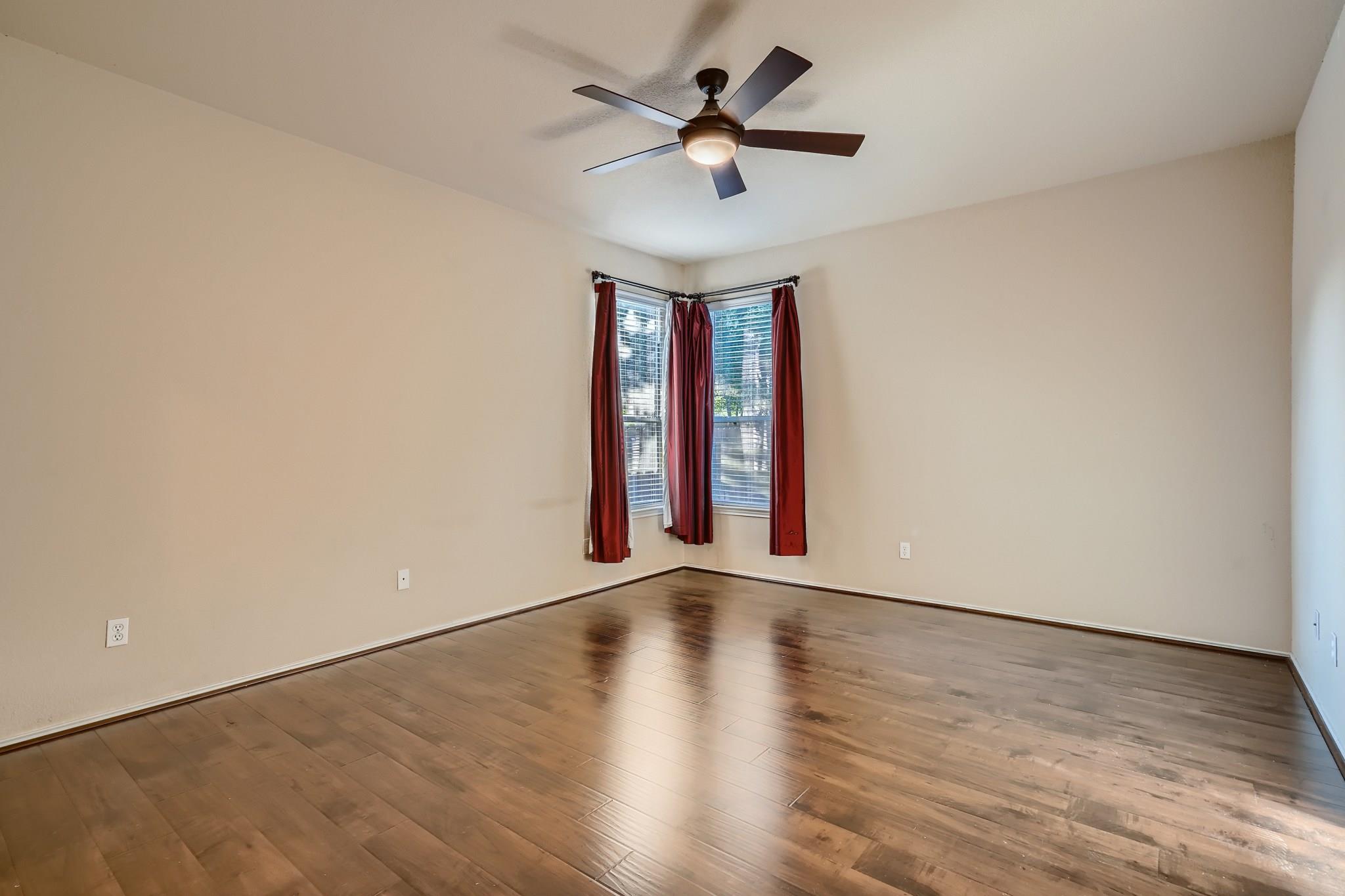 1712 Mcclannahan Dr Property Photo 4