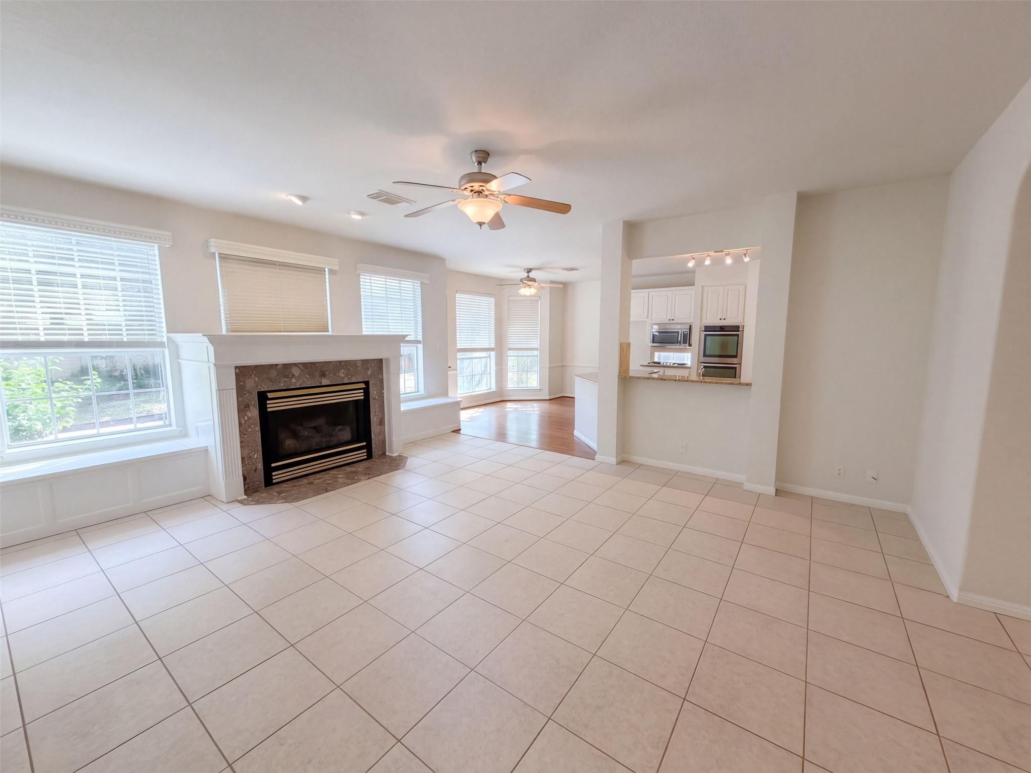5400 Ketch Ct Property Photo 3