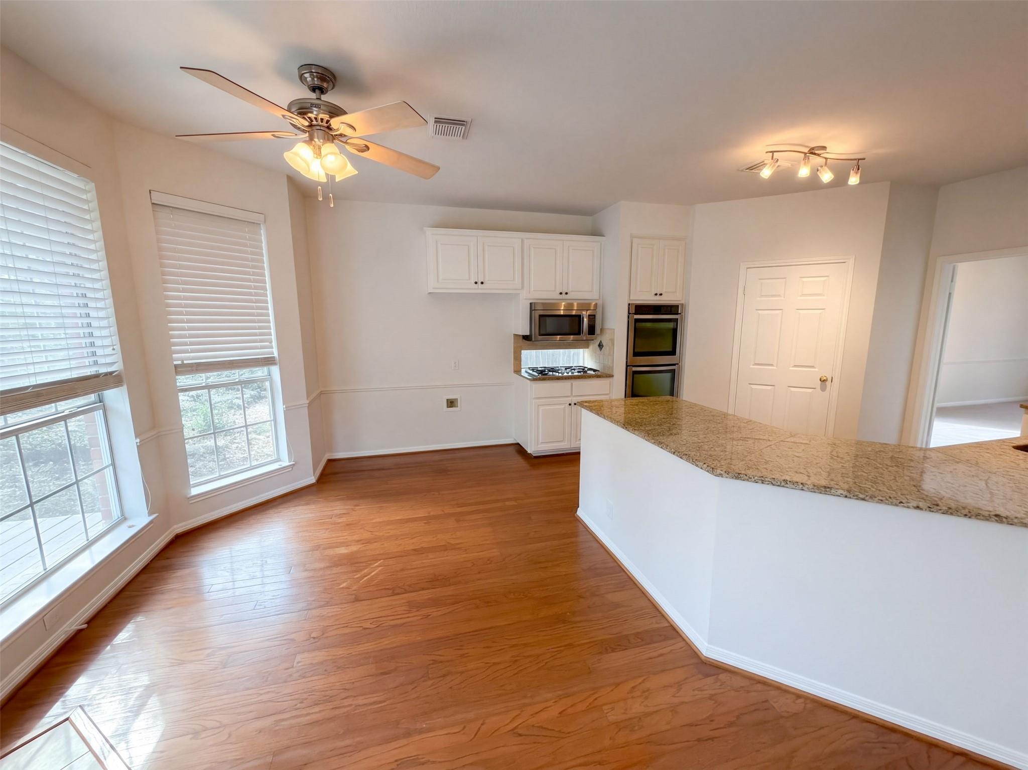 5400 Ketch Ct Property Photo 6