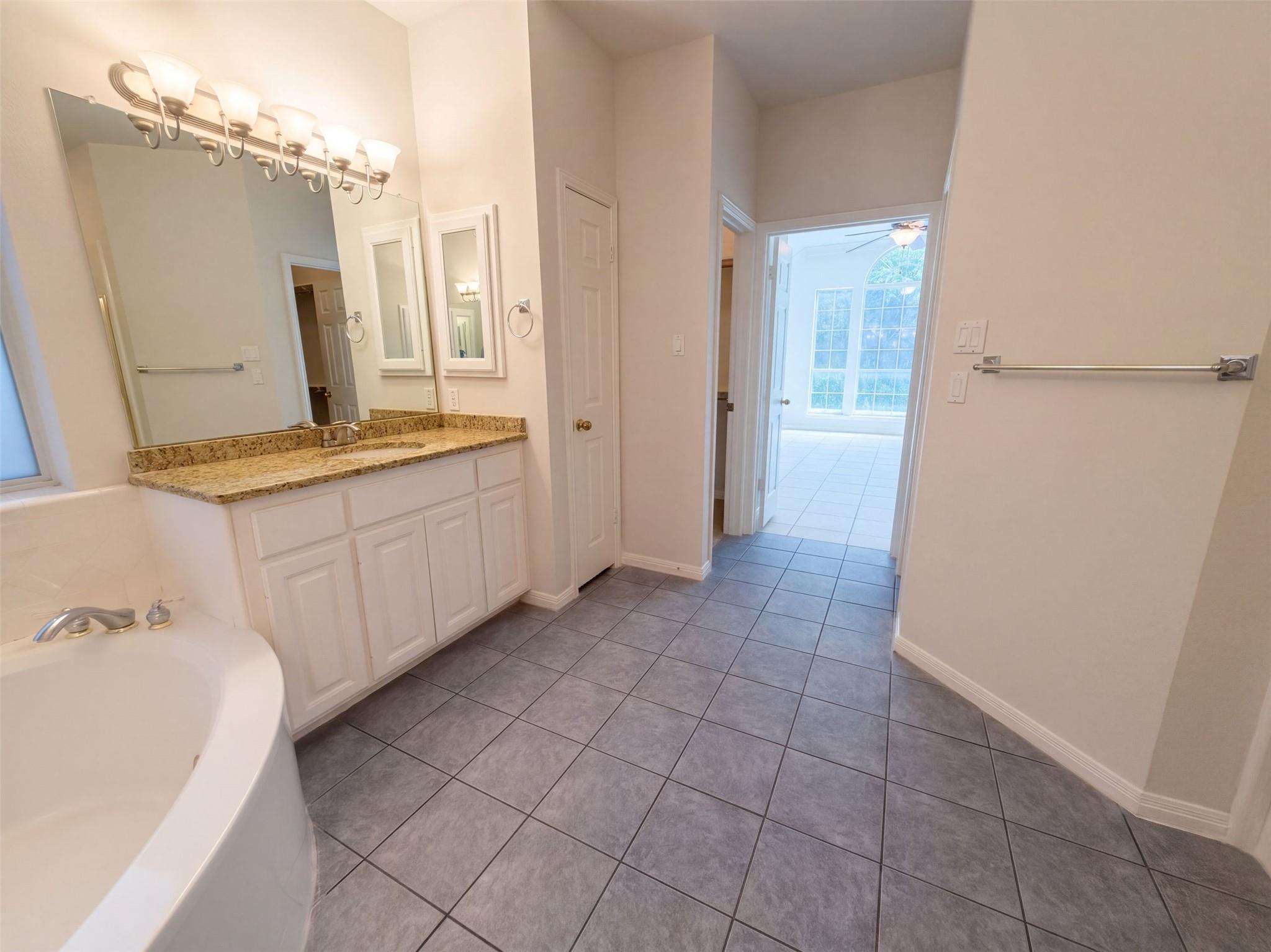 5400 Ketch Ct Property Photo 14