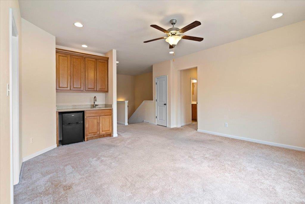 3006 Washington Sq Property Photo 21