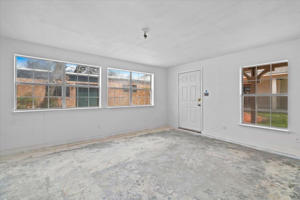3006 Washington Sq Property Photo 30