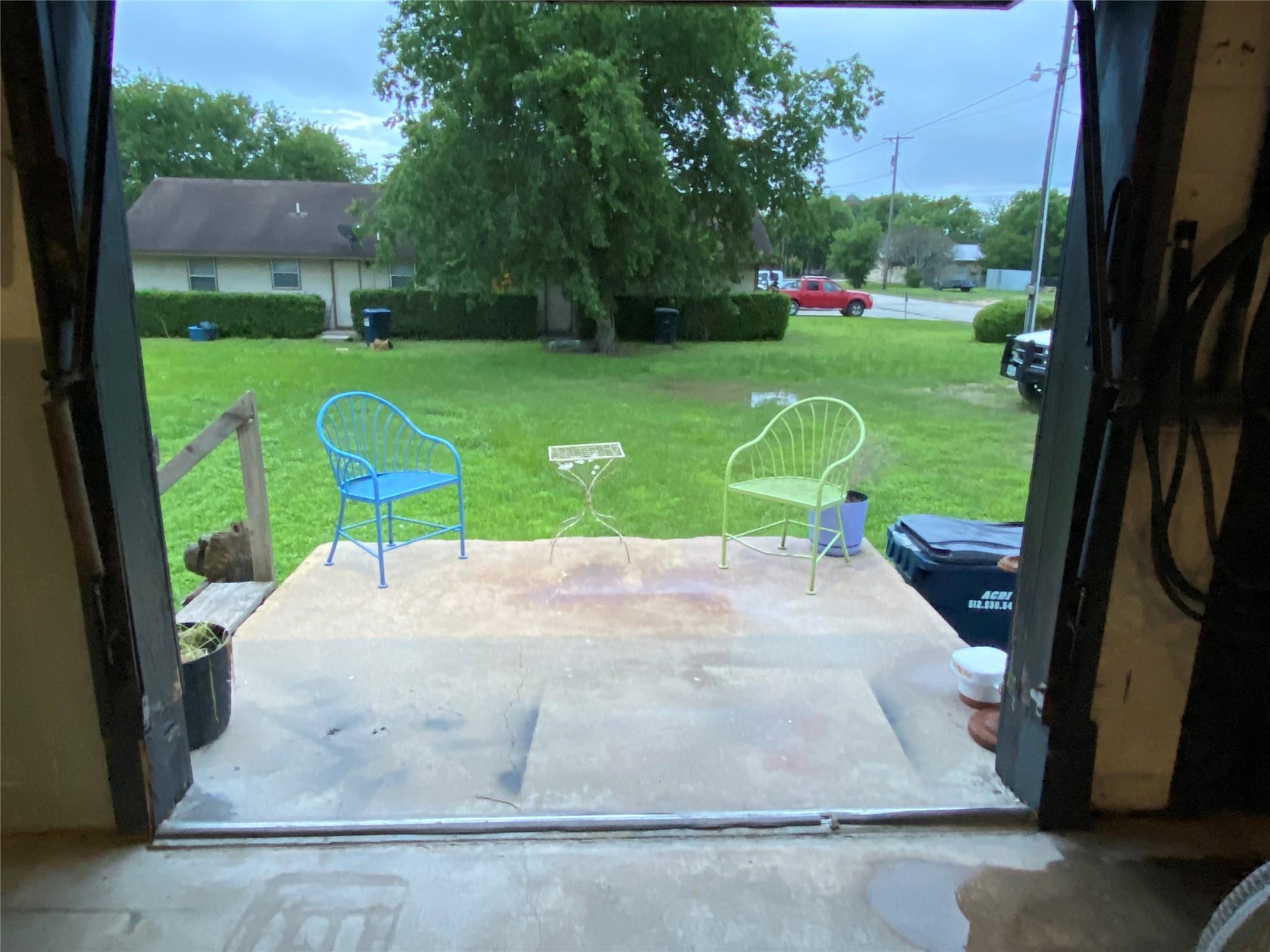 101 Story Ave Property Photo 32