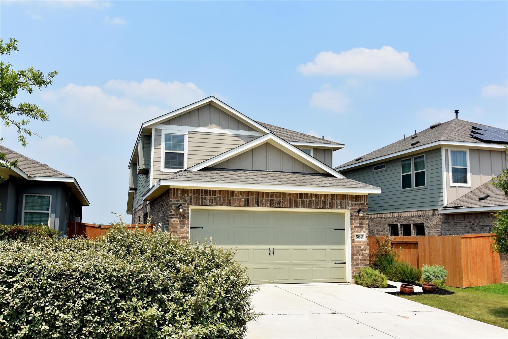 580 Nautical Loop Property Photo 2