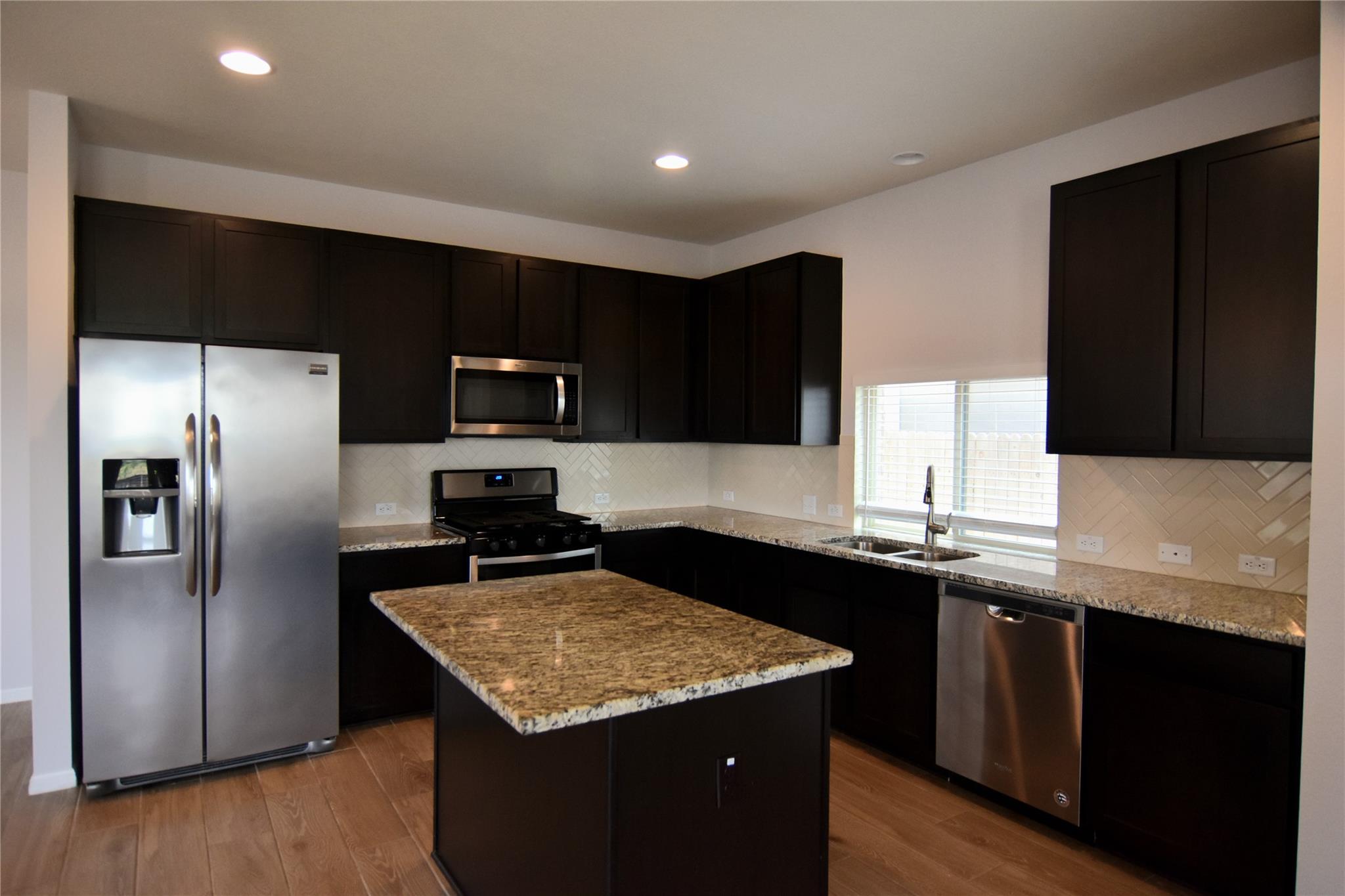 580 Nautical Loop Property Photo 6