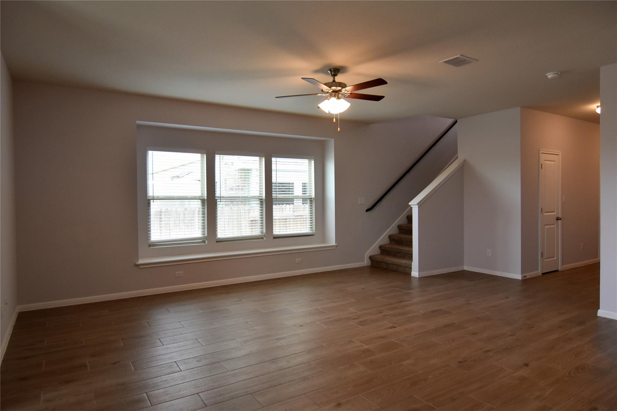 580 Nautical Loop Property Photo 7