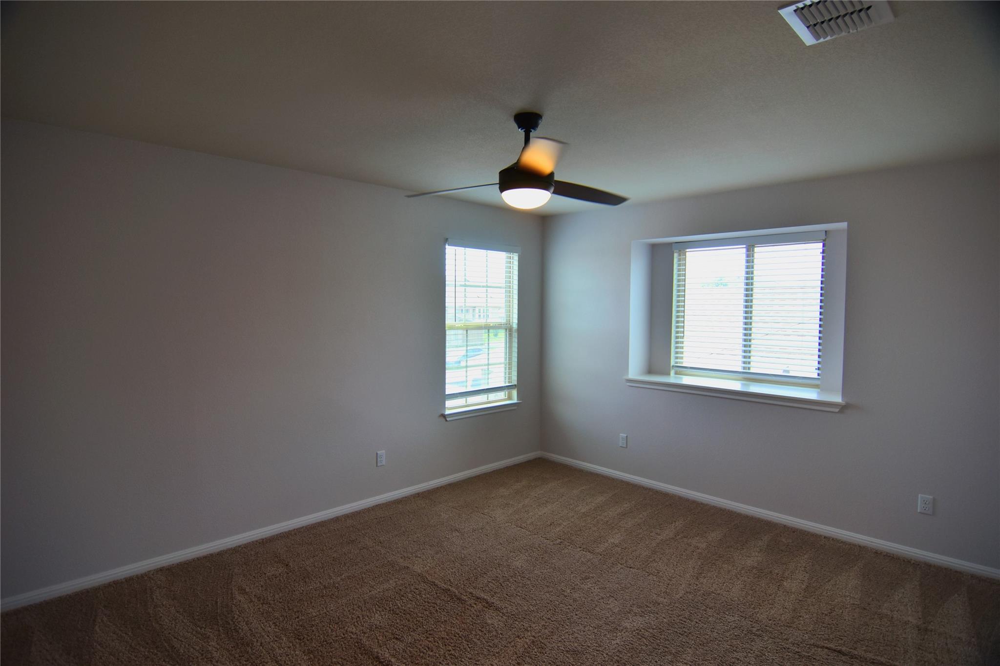 580 Nautical Loop Property Photo 8