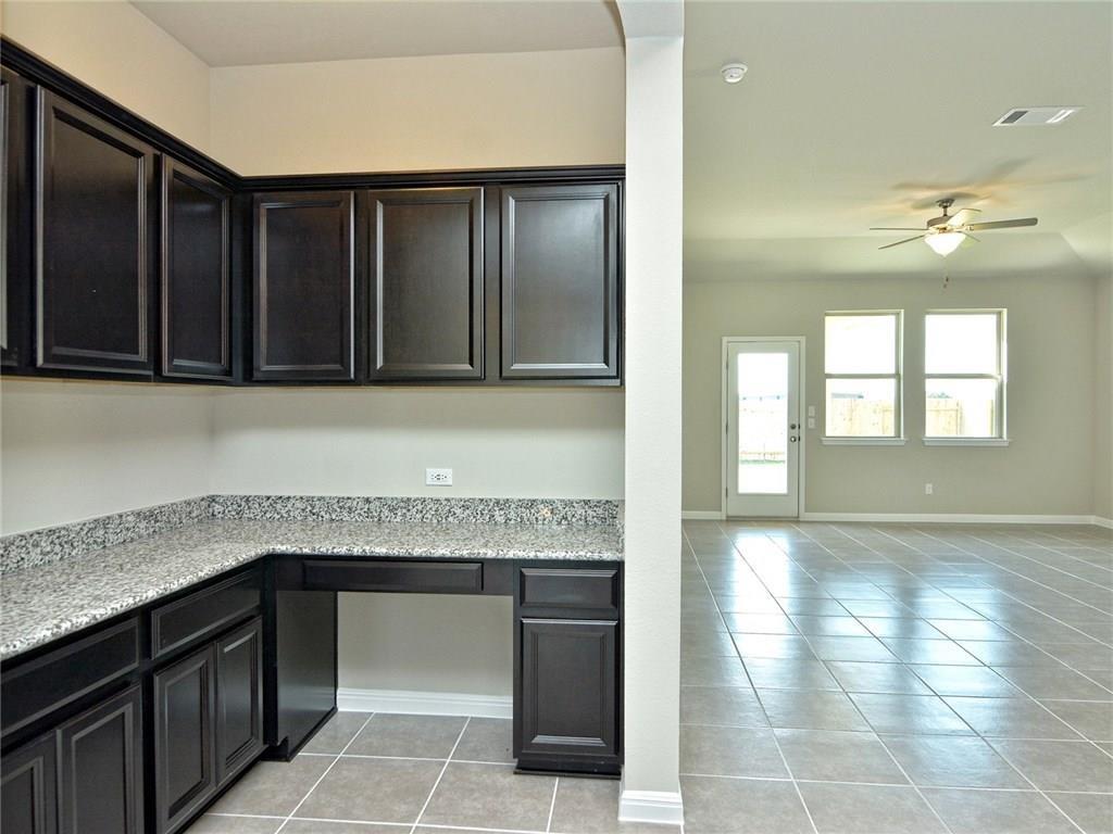 112 Mauldin St Property Photo 6