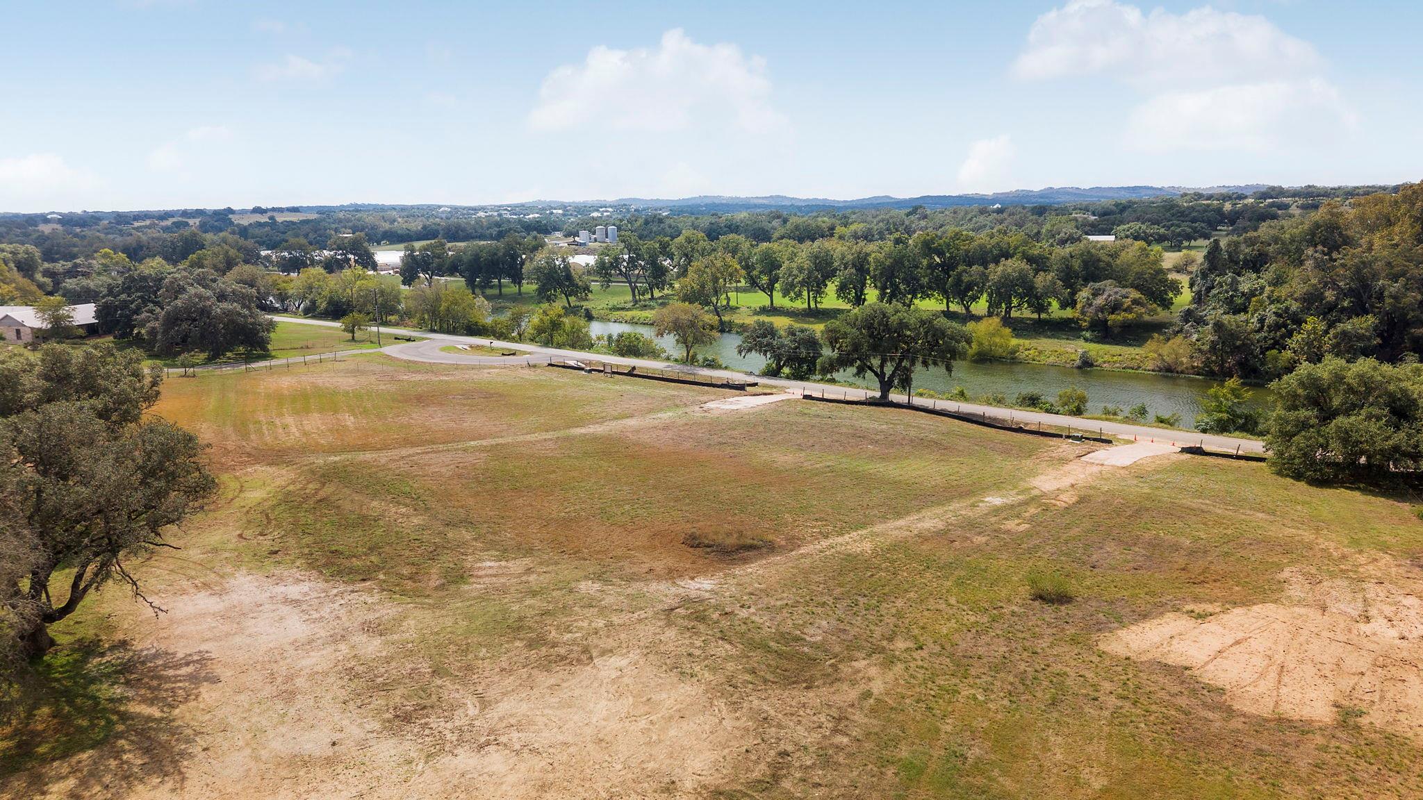 1376 River Run Property Photo 8