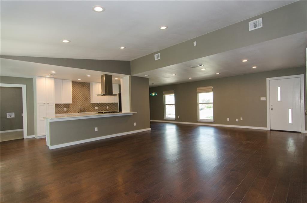 2007 Teakwood Dr Property Photo 3