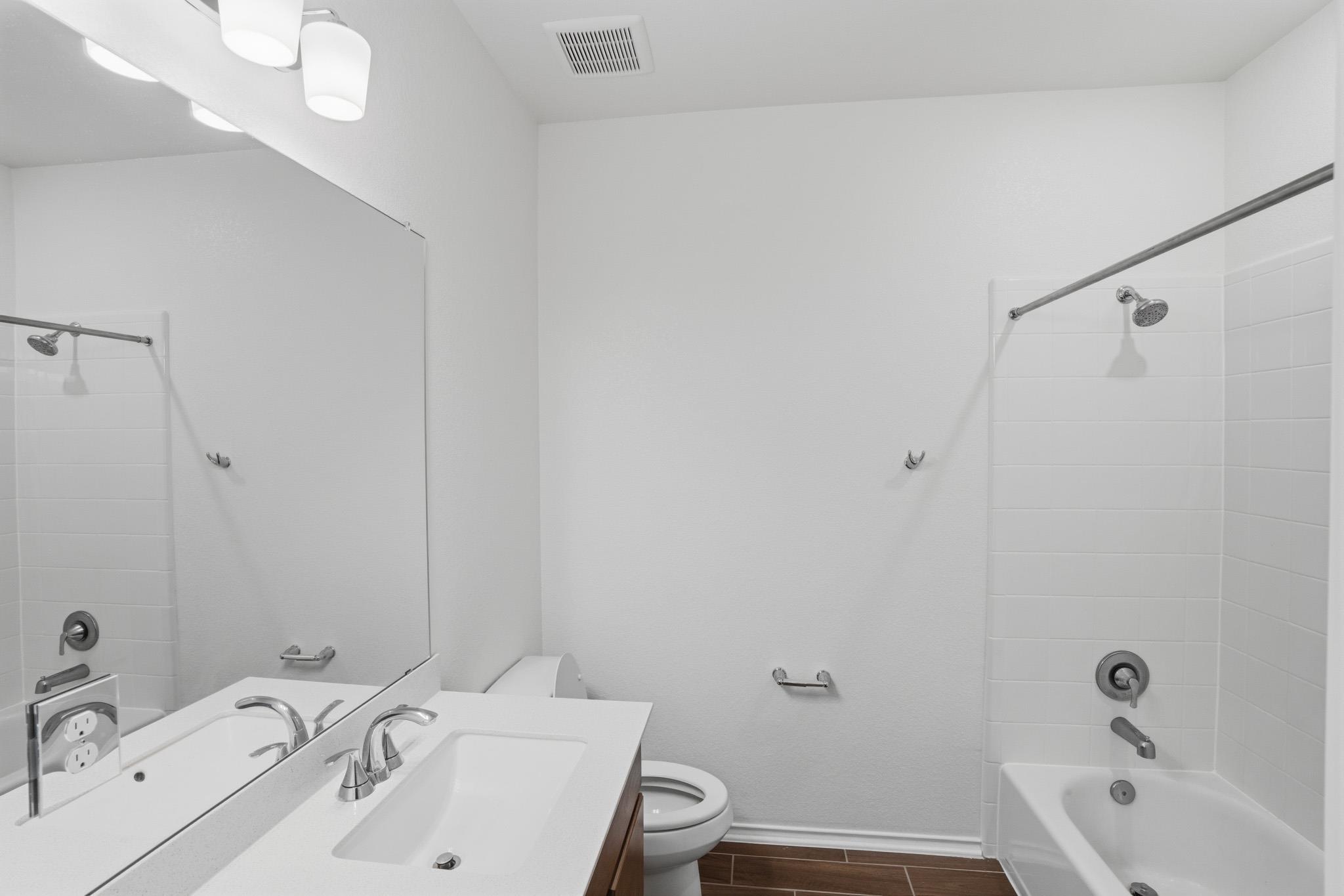 4833 Teverola Dr Property Photo 23