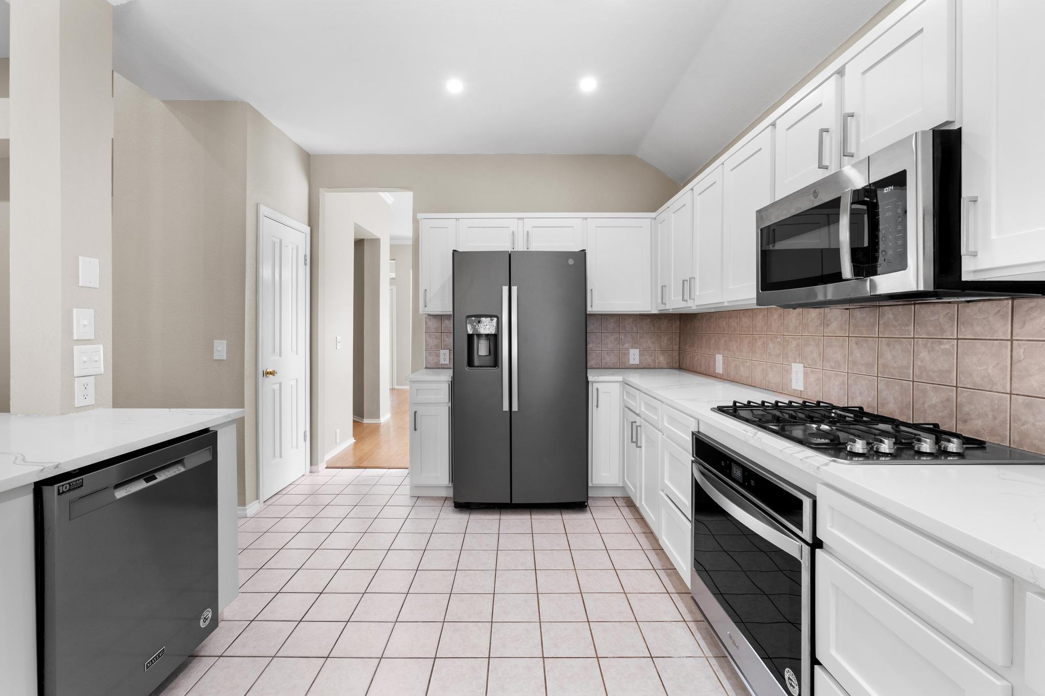 5405 Apache Creek Cv Property Photo 10