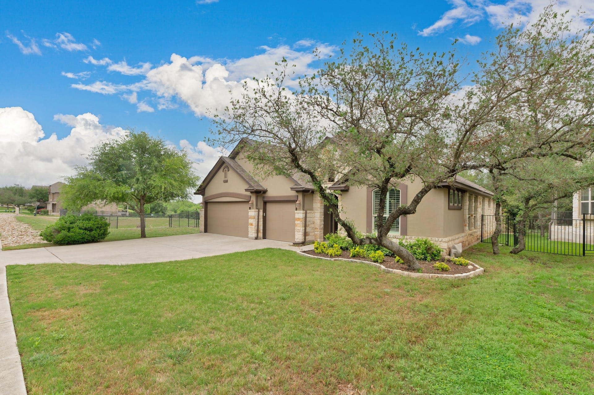 4917 Pyrenees Pass Property Photo 2