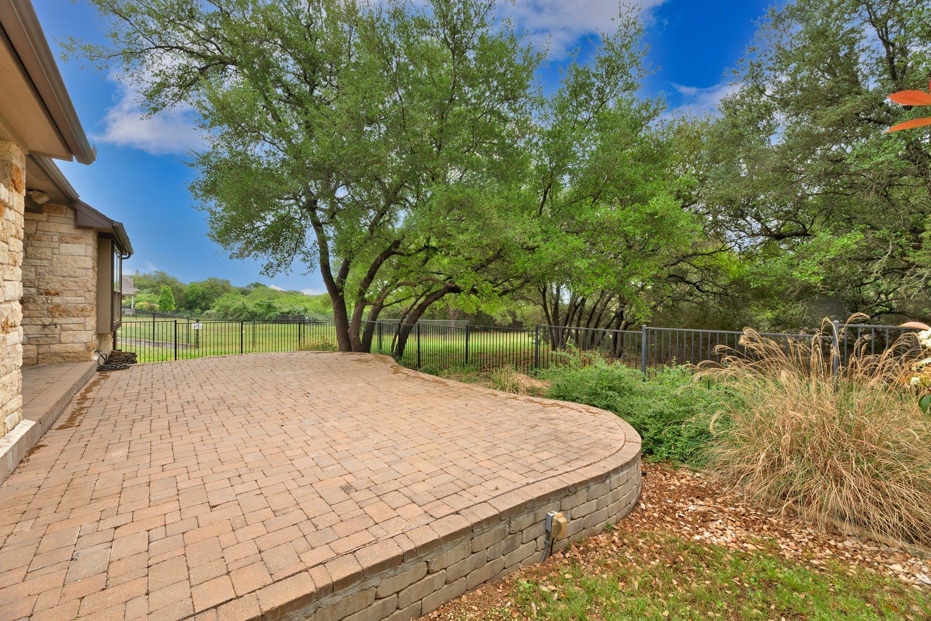 4917 Pyrenees Pass Property Photo 27