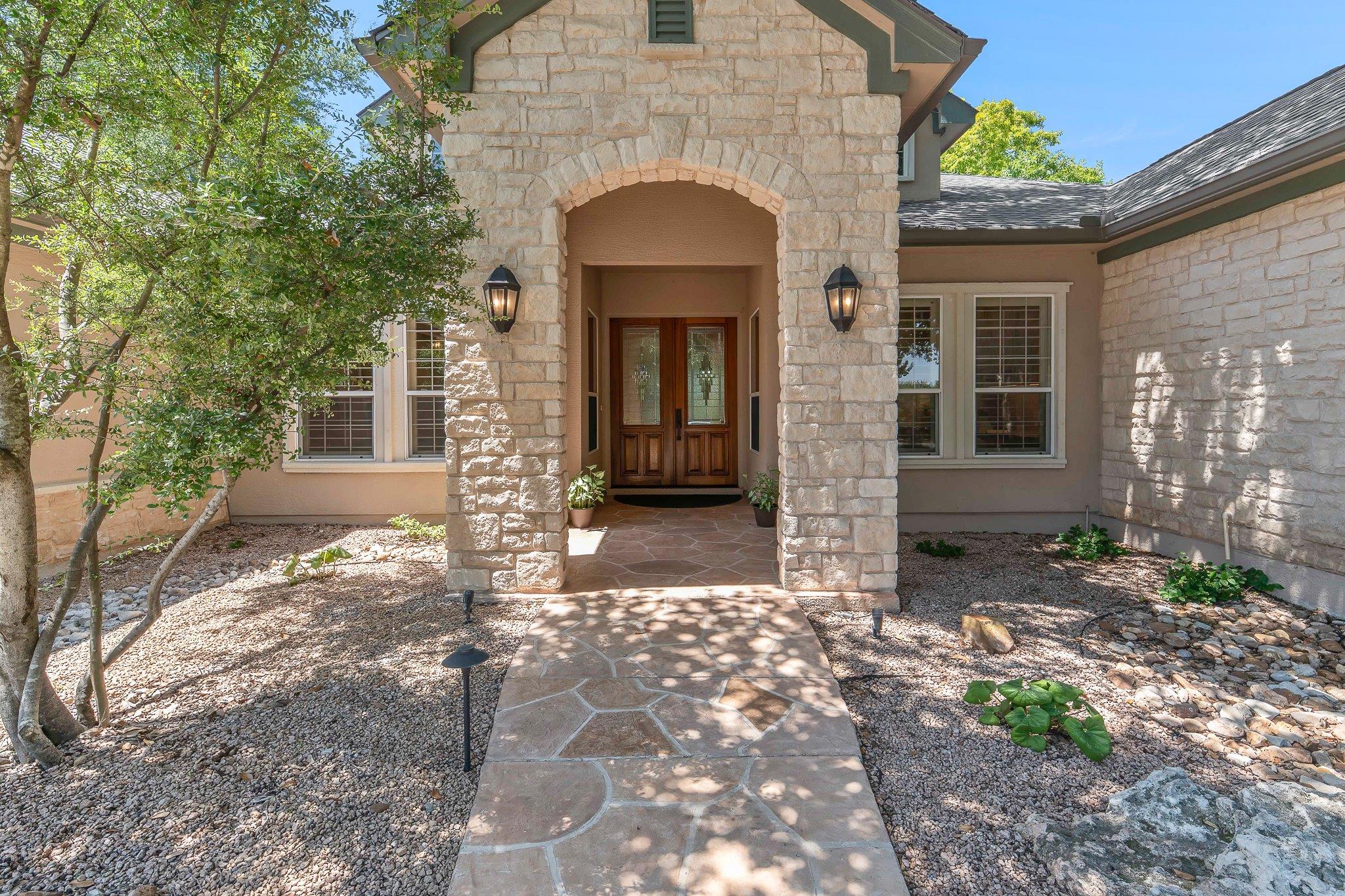 105 Golf View Dr Property Photo 12