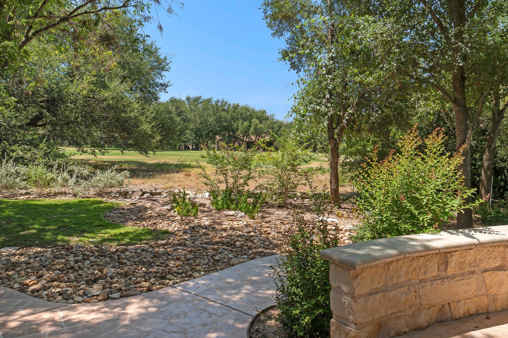 105 Golf View Dr Property Photo 36