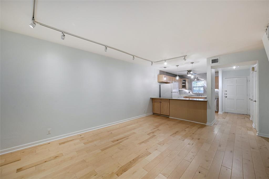5330 Balcones Dr #g Property Photo 5