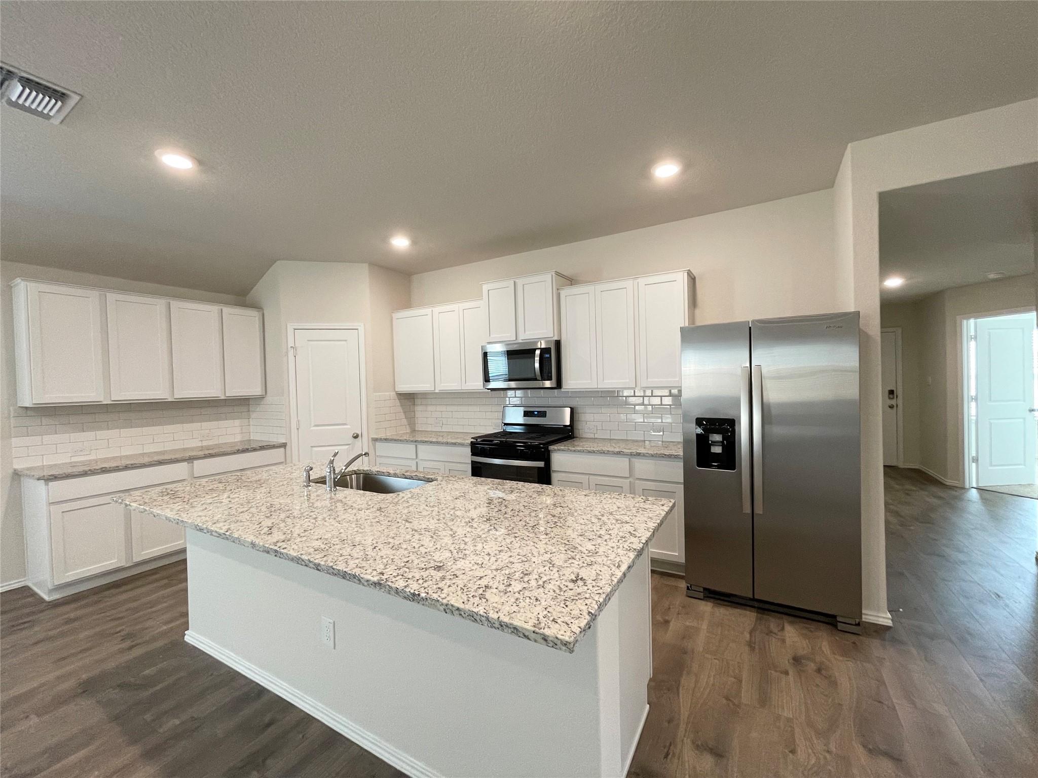 3871 Copper Riv Property Photo 3