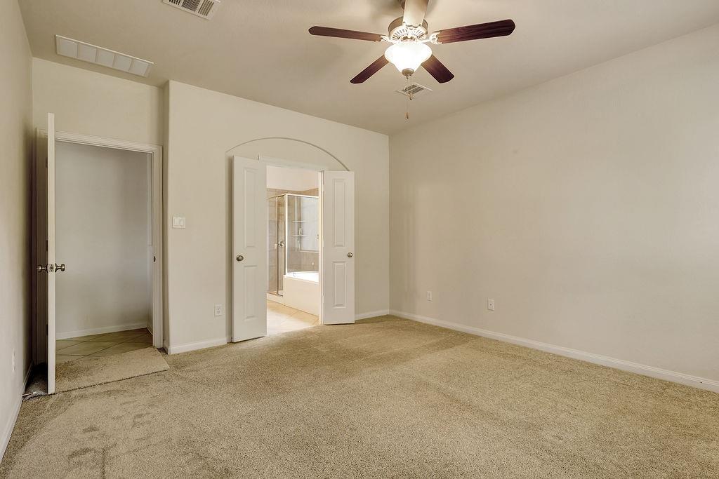 153 Crescent Heights Dr Property Photo 10