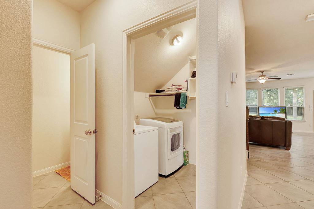 153 Crescent Heights Dr Property Photo 17