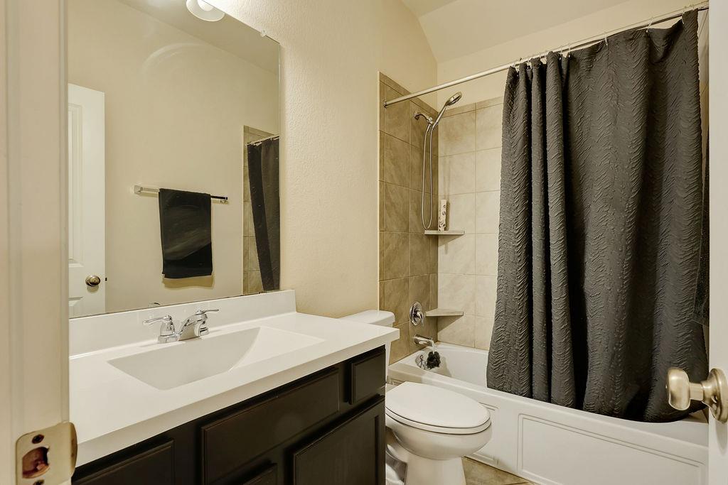 153 Crescent Heights Dr Property Photo 27