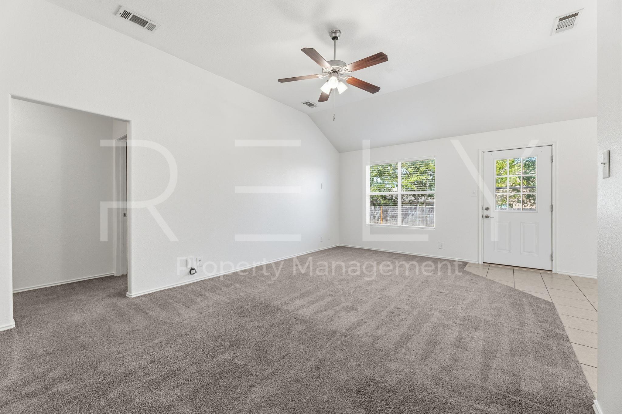 241 Moonstone Dr Property Photo 7
