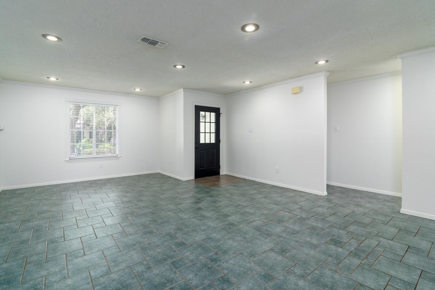 6305 Sanderson Ave Property Photo 15