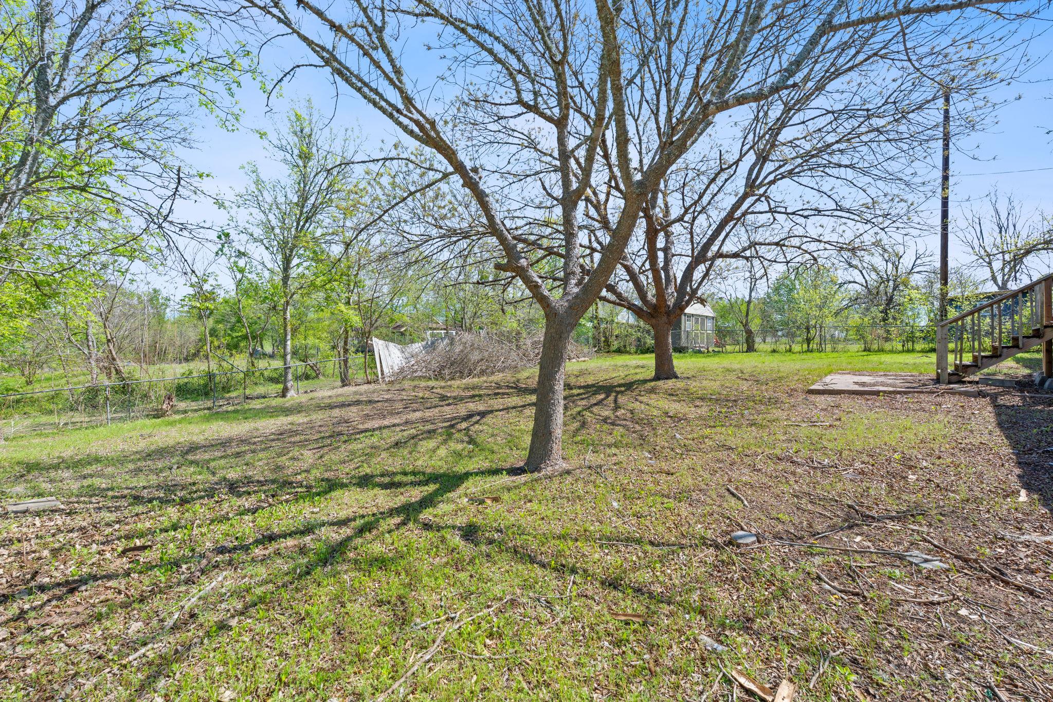 405 E Browning St Property Photo 3