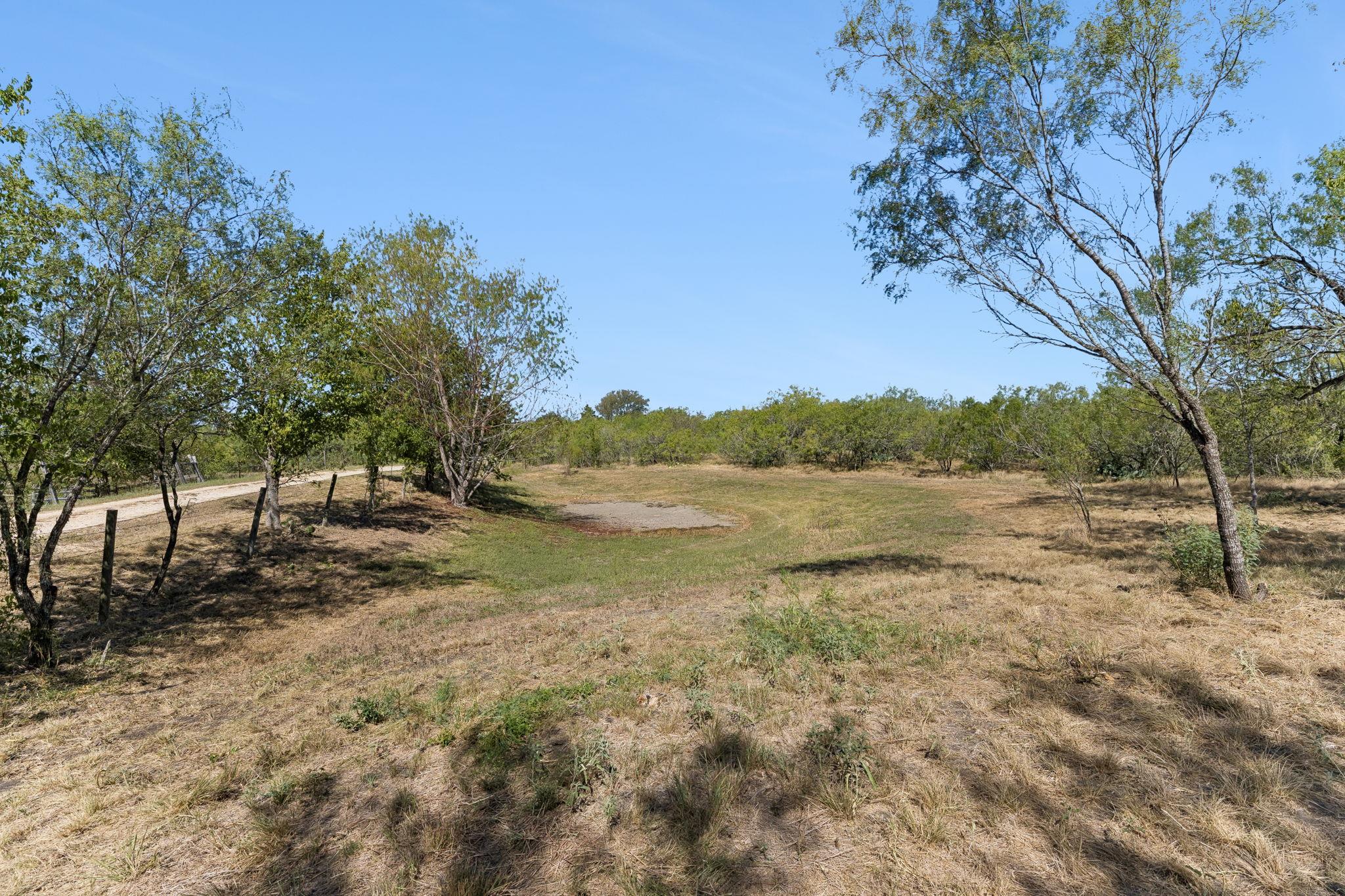 200 Armstrong Rd Property Photo 3