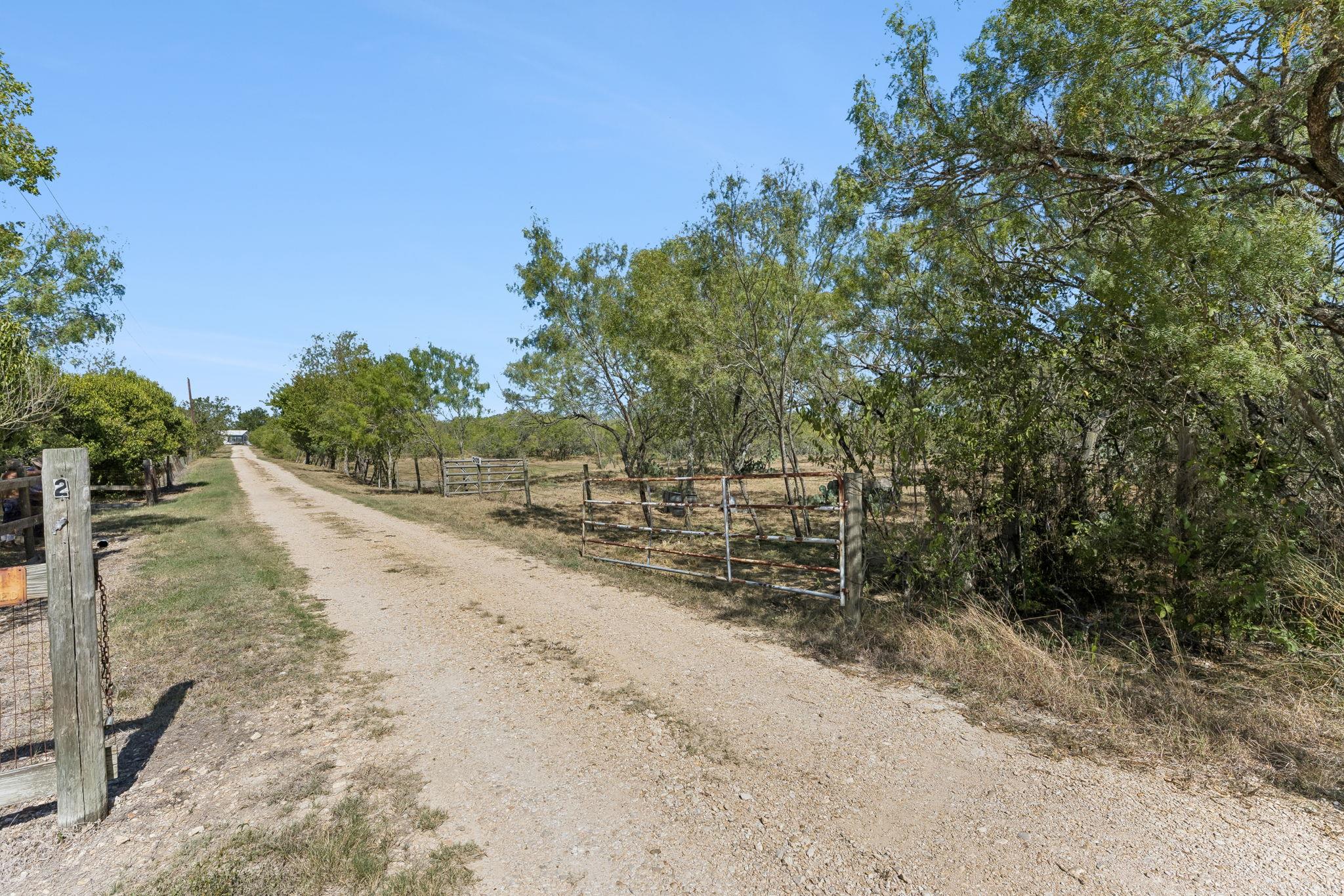 200 Armstrong Rd Property Photo 11