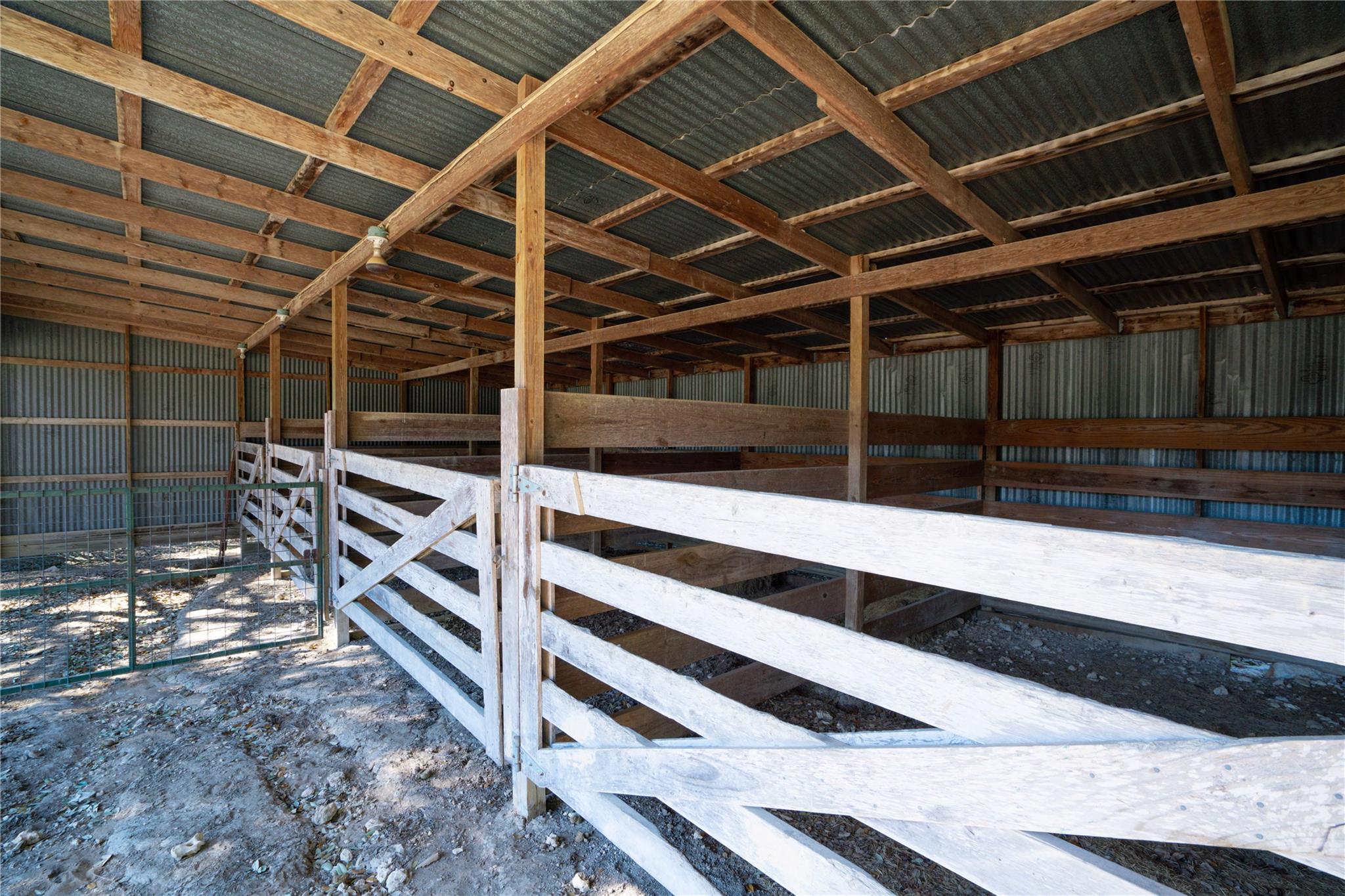 7890 Us 290 Hwy Property Photo 27