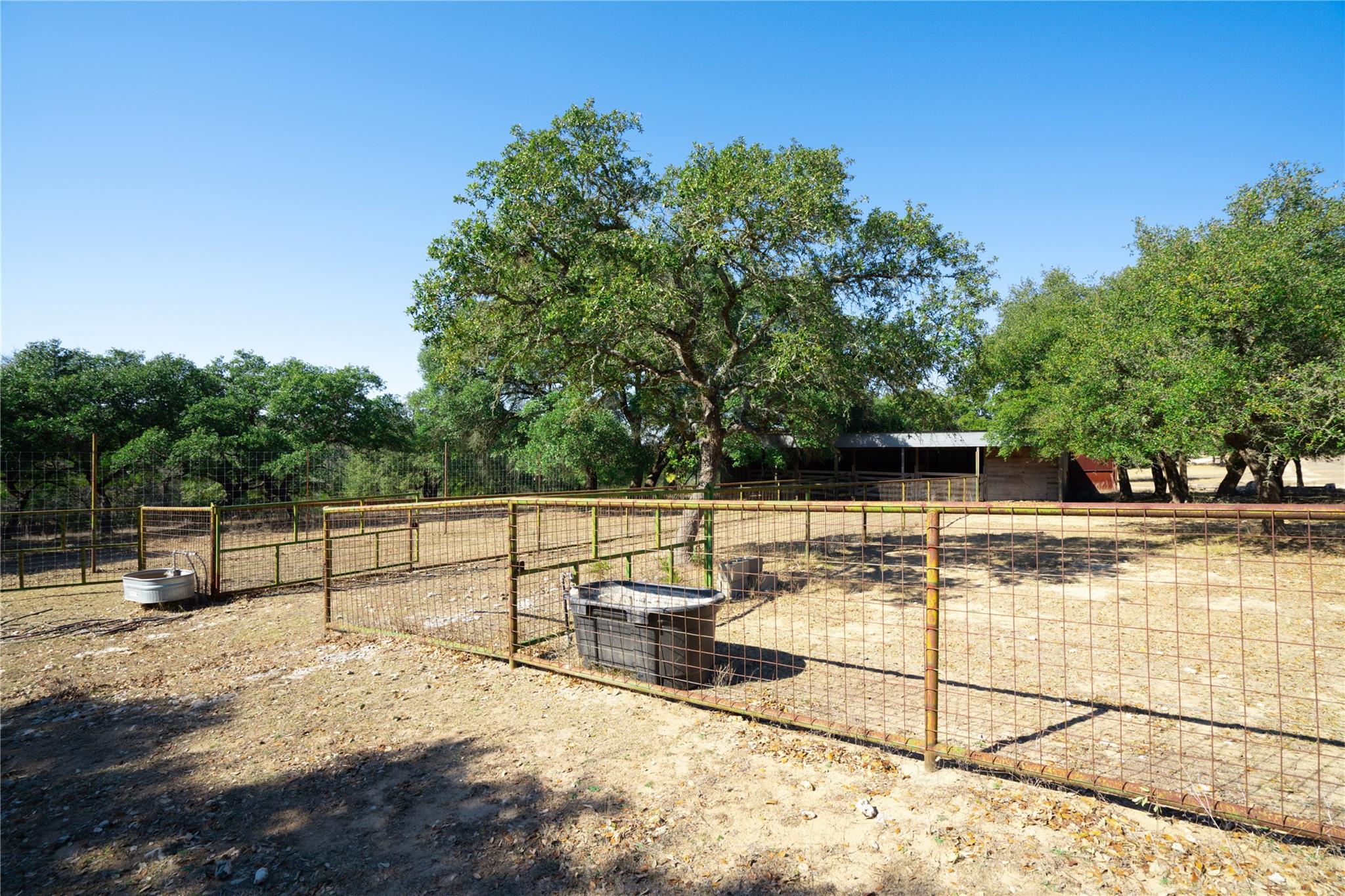 7890 Us 290 Hwy Property Photo 30