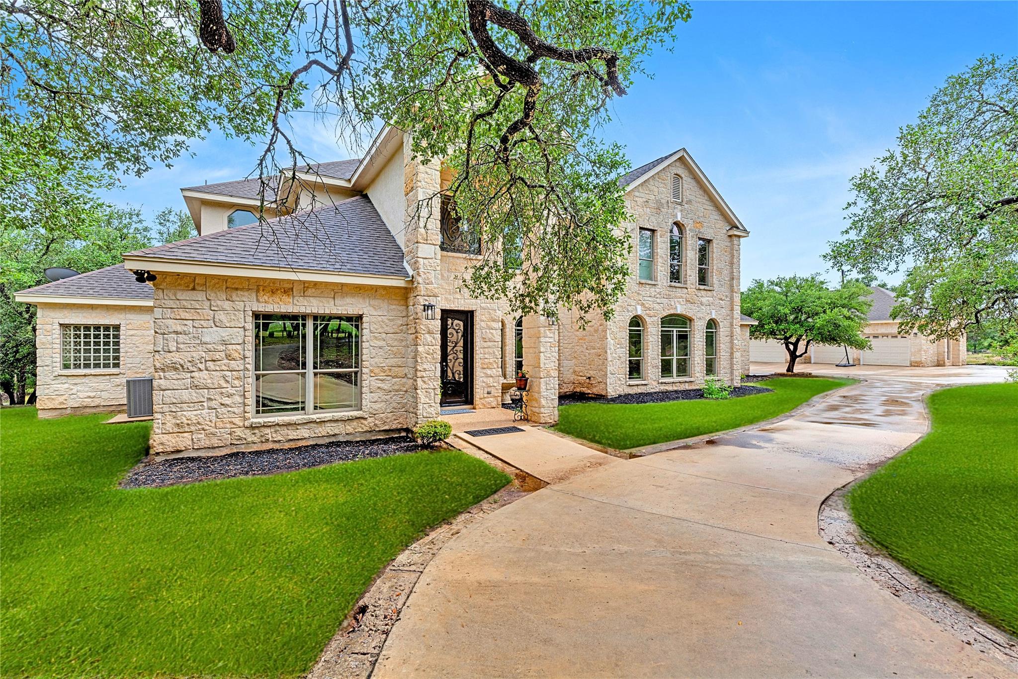 1130 Whispering Water None Property Photo 4