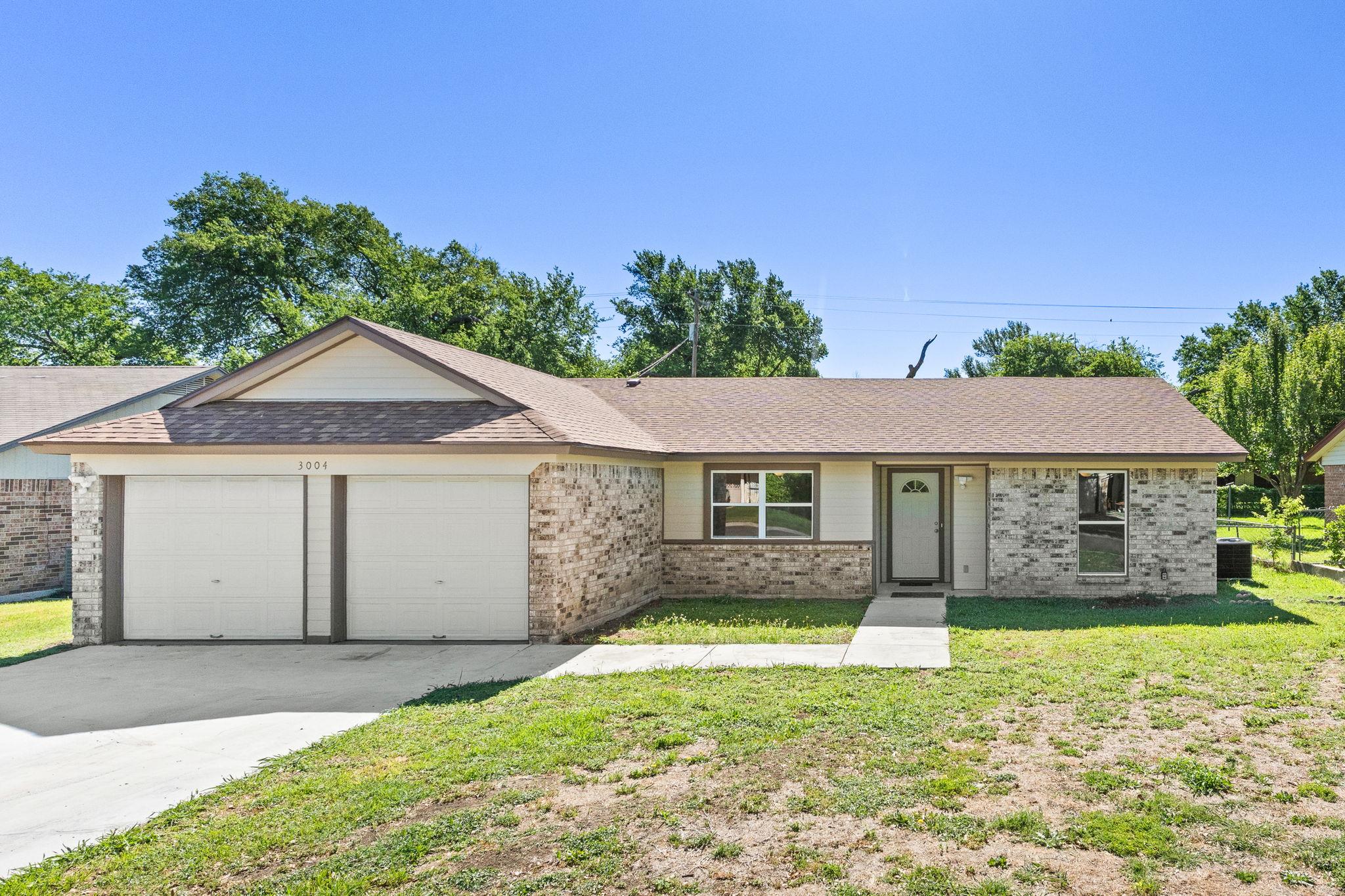 3004 Tallwood Dr Property Photo 1