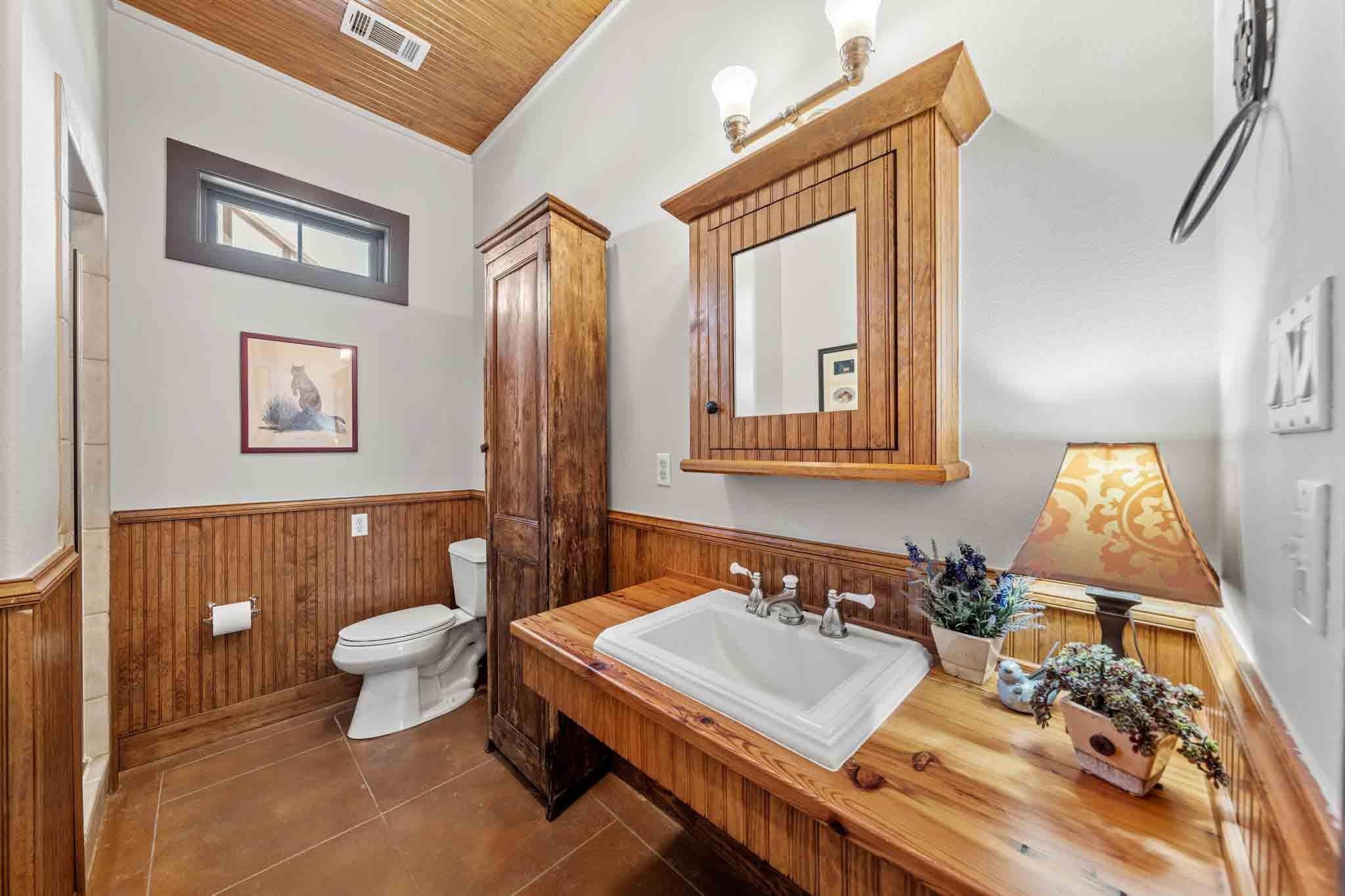 9352 Ranch Road 783 Property Photo 10