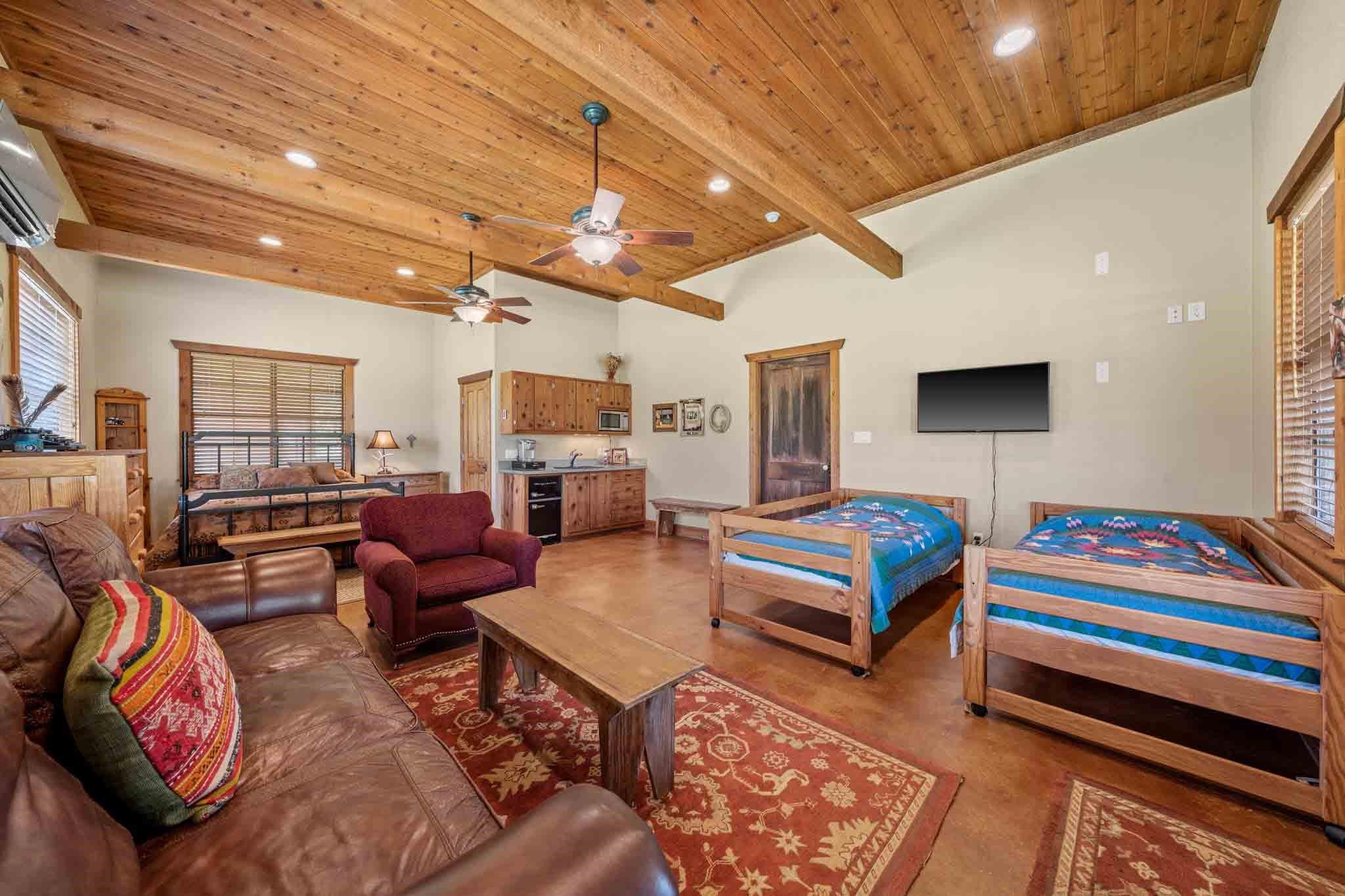 9352 Ranch Road 783 Property Photo 17