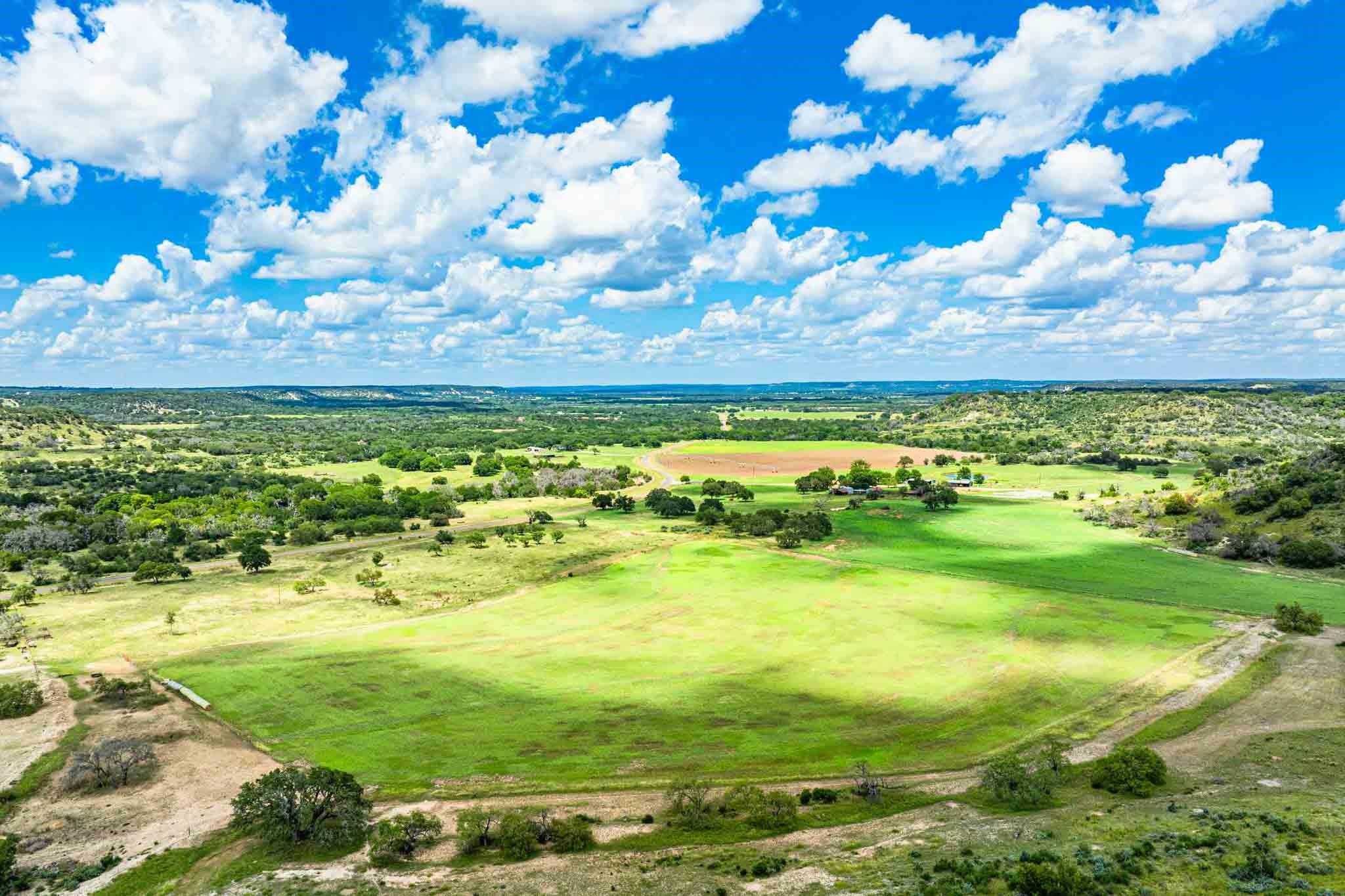 9352 Ranch Road 783 Property Photo 31