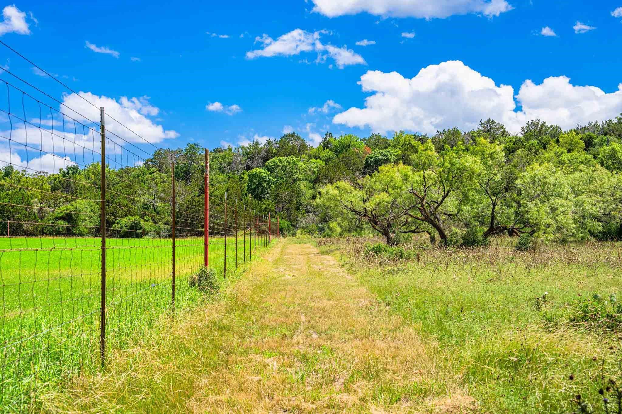 9352 Ranch Road 783 Property Photo 33