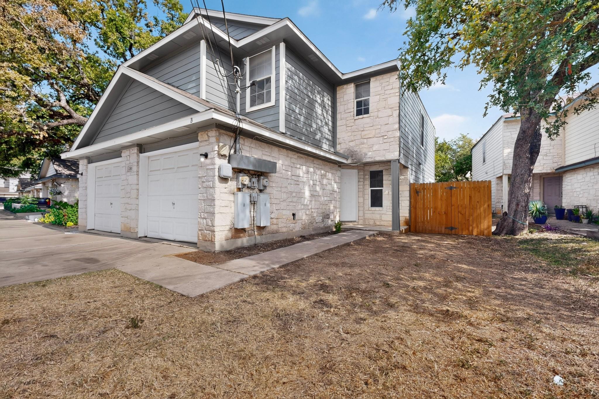 2318 Riddle Rd #b Property Photo 2