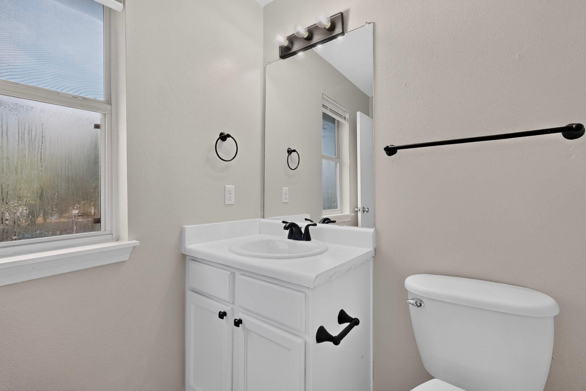 2318 Riddle Rd #b Property Photo 18