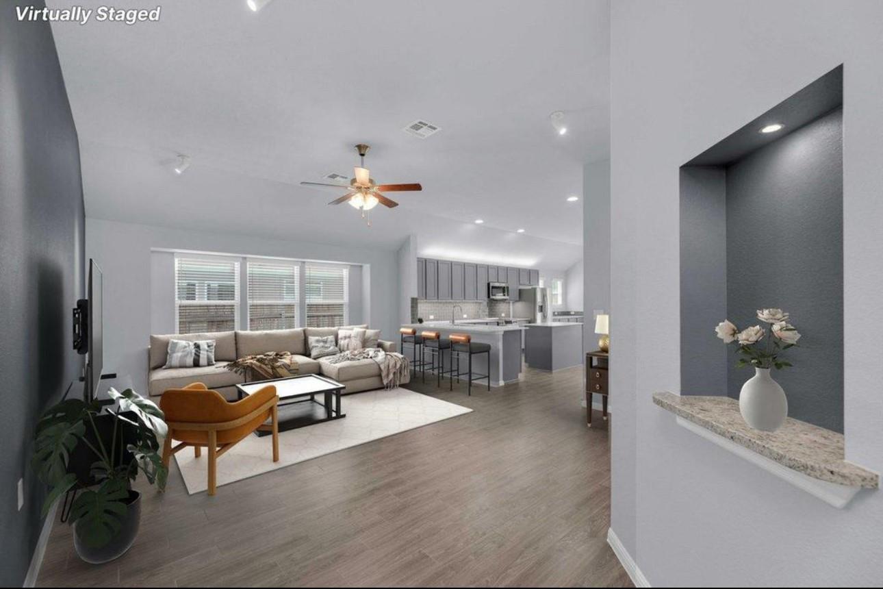 9944 Comely Bnd Property Photo 3