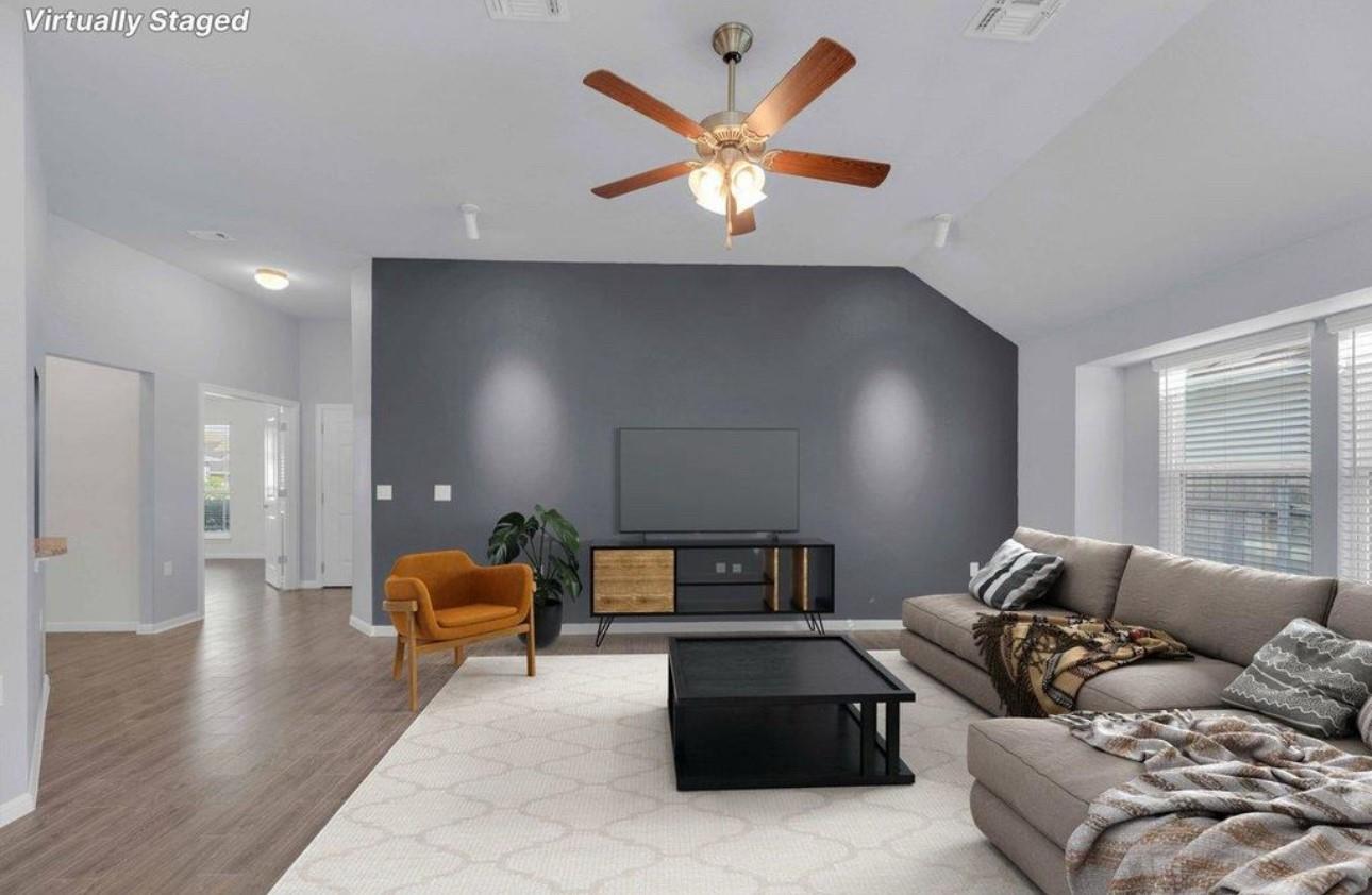 9944 Comely Bnd Property Photo 6