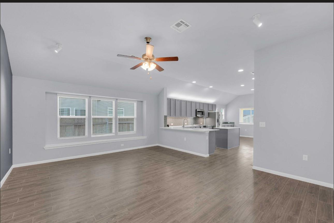 9944 Comely Bnd Property Photo 10