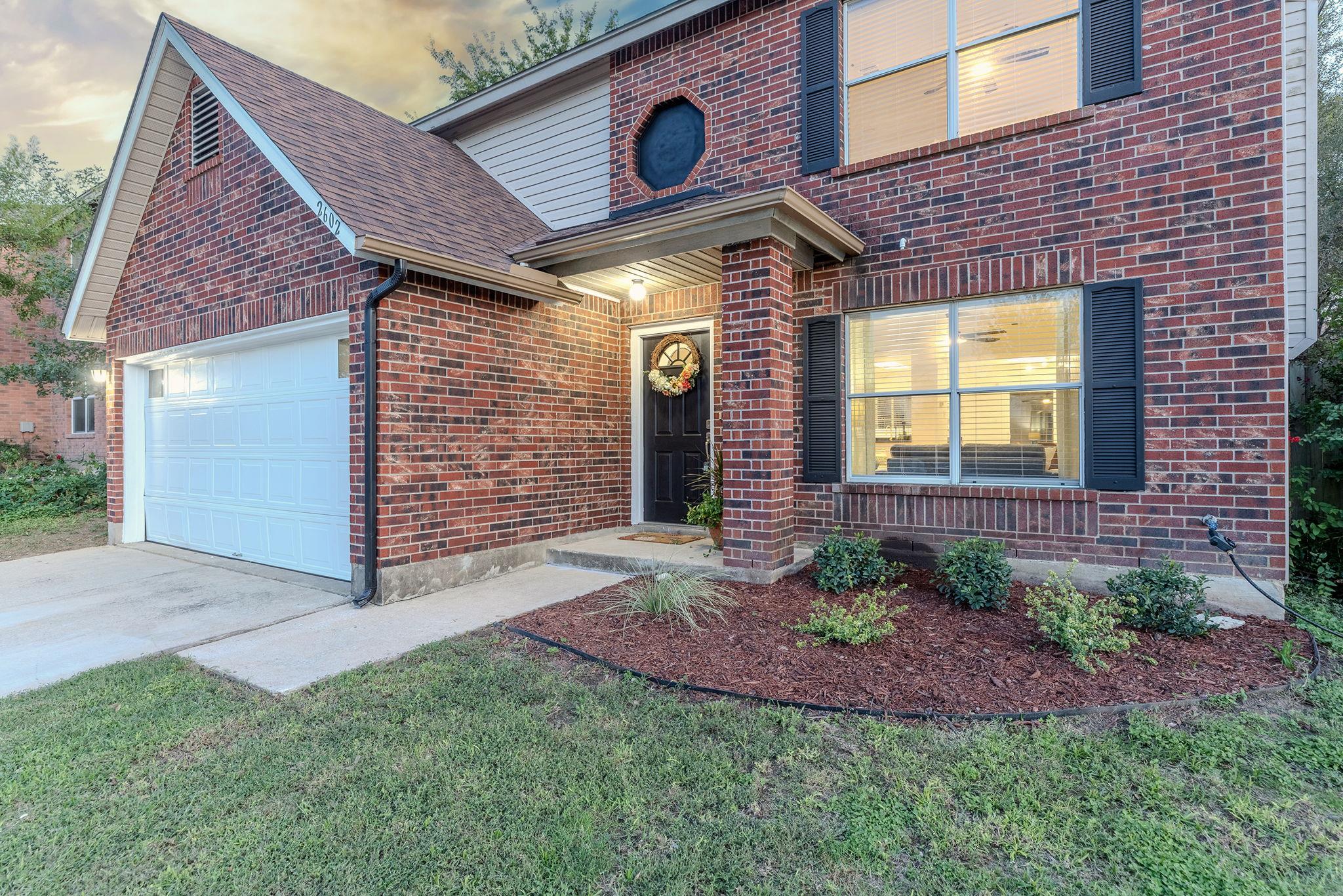 2602 Andres Way Property Photo 1