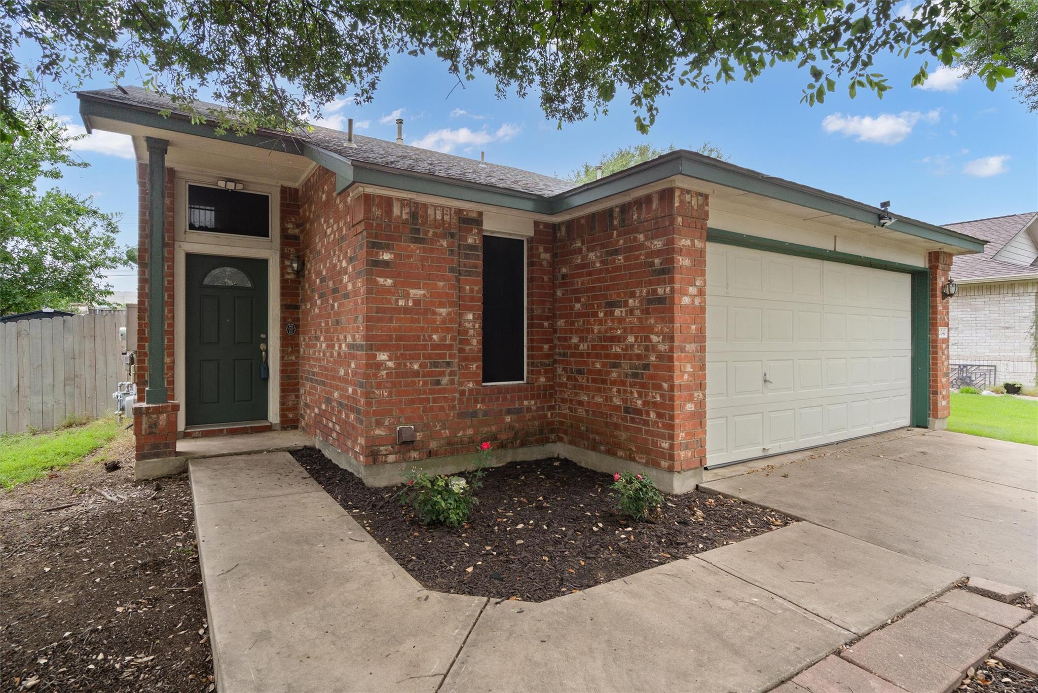 2040 Buckley Ln Property Photo 5