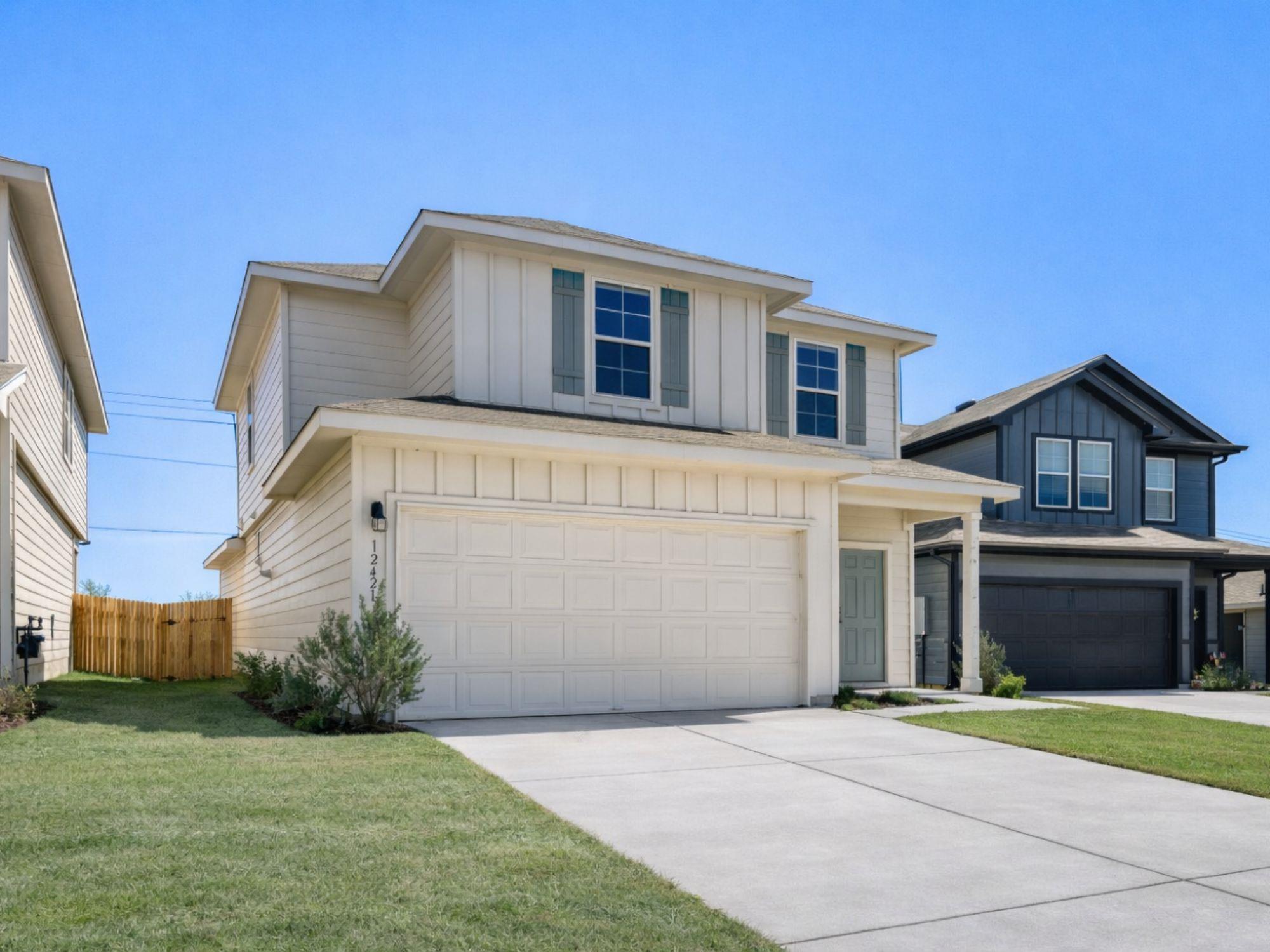 12421 Silversmith Ln Property Photo 1