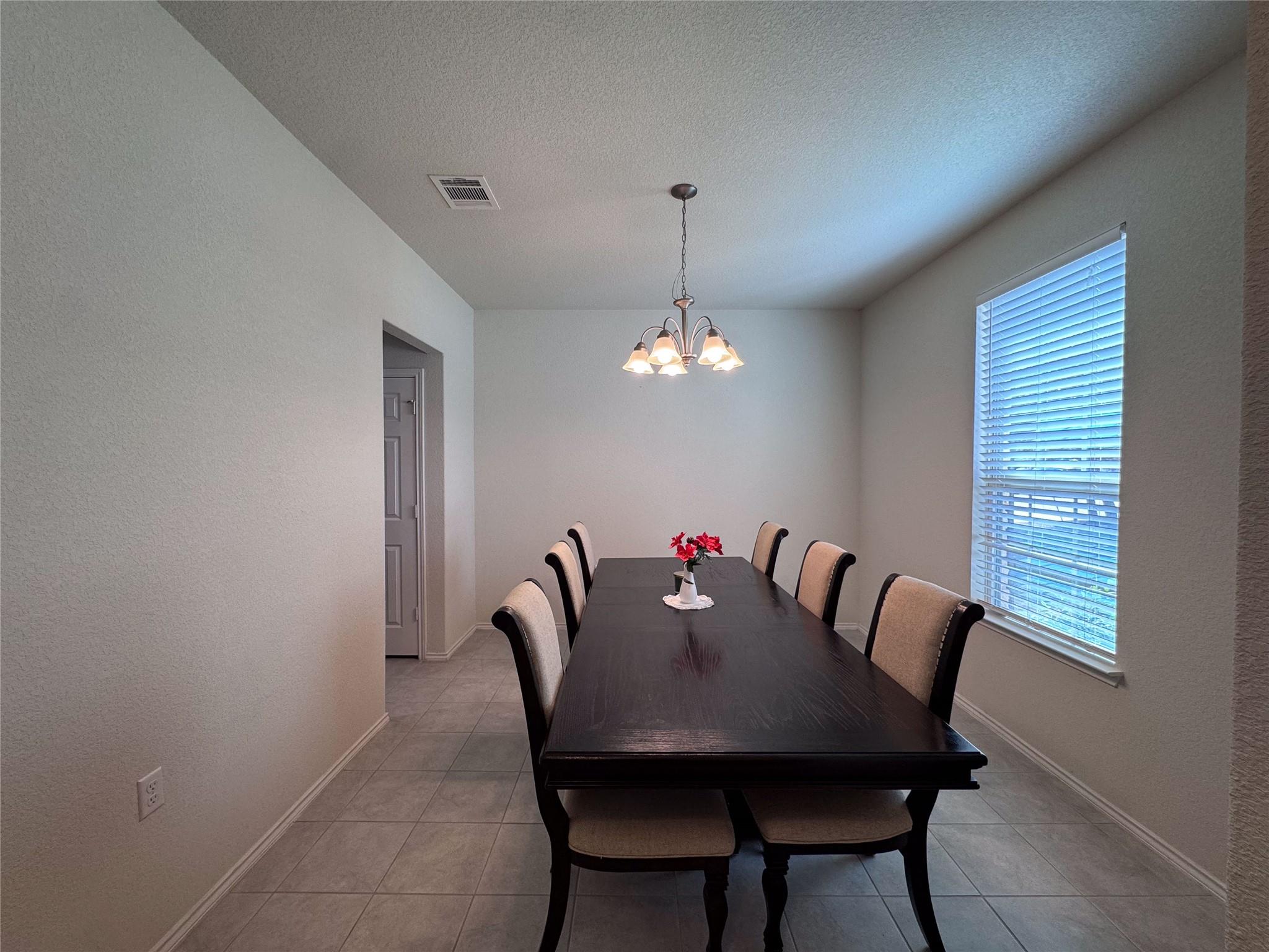 11905 Reindeer Dr Property Photo 2