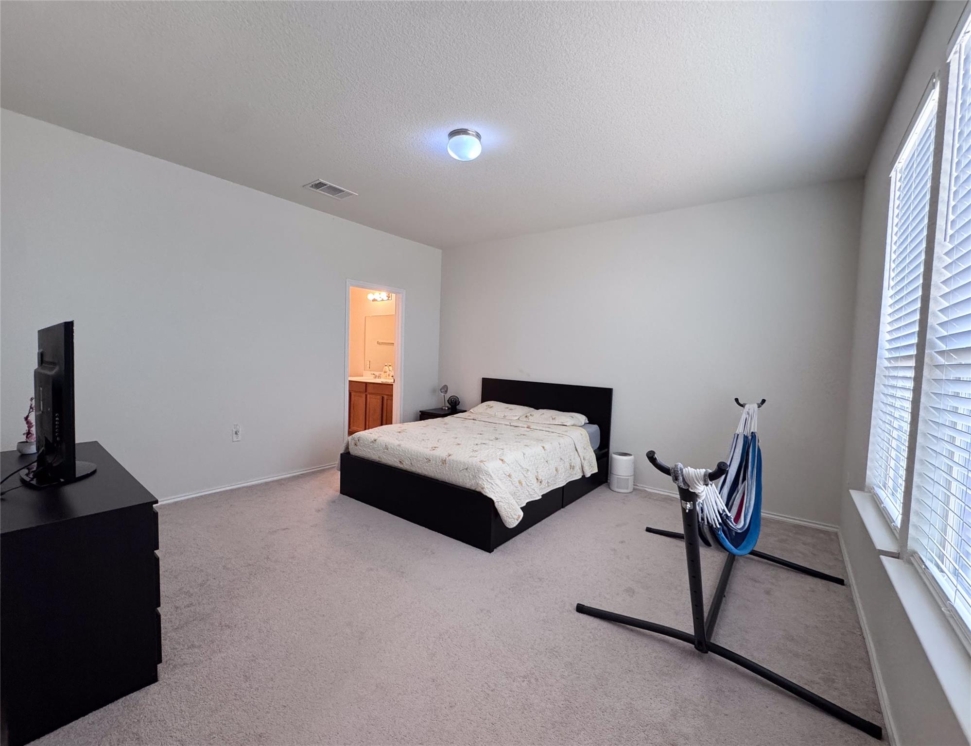 11905 Reindeer Dr Property Photo 7