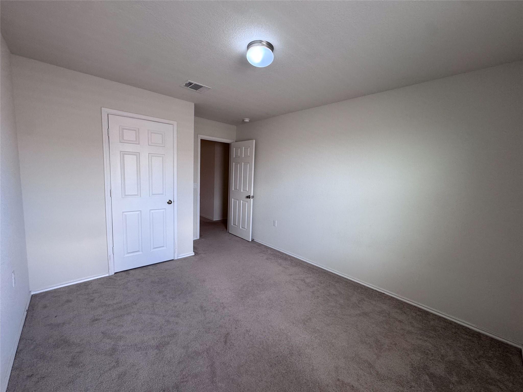 11905 Reindeer Dr Property Photo 12