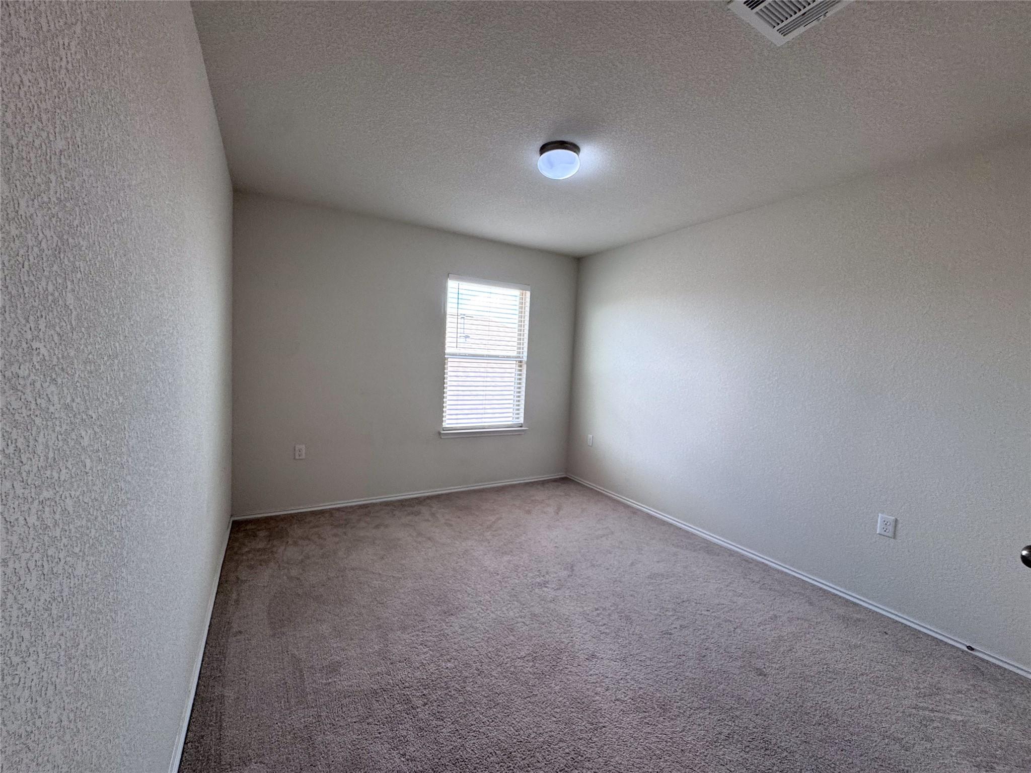 11905 Reindeer Dr Property Photo 14